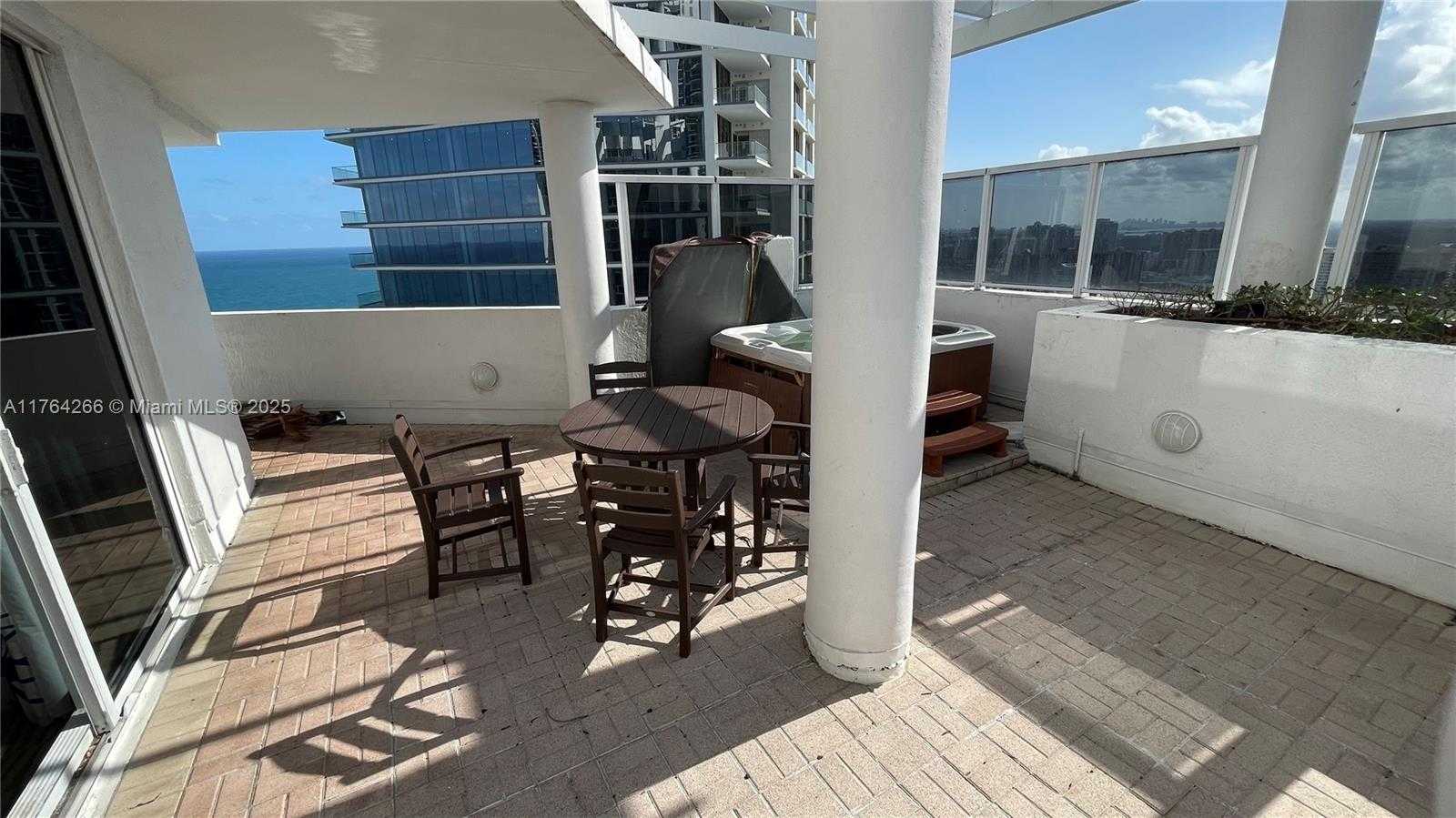 Small Image of 18001 COLLINS AVE #2814, Sunny Isles Beach Number 24