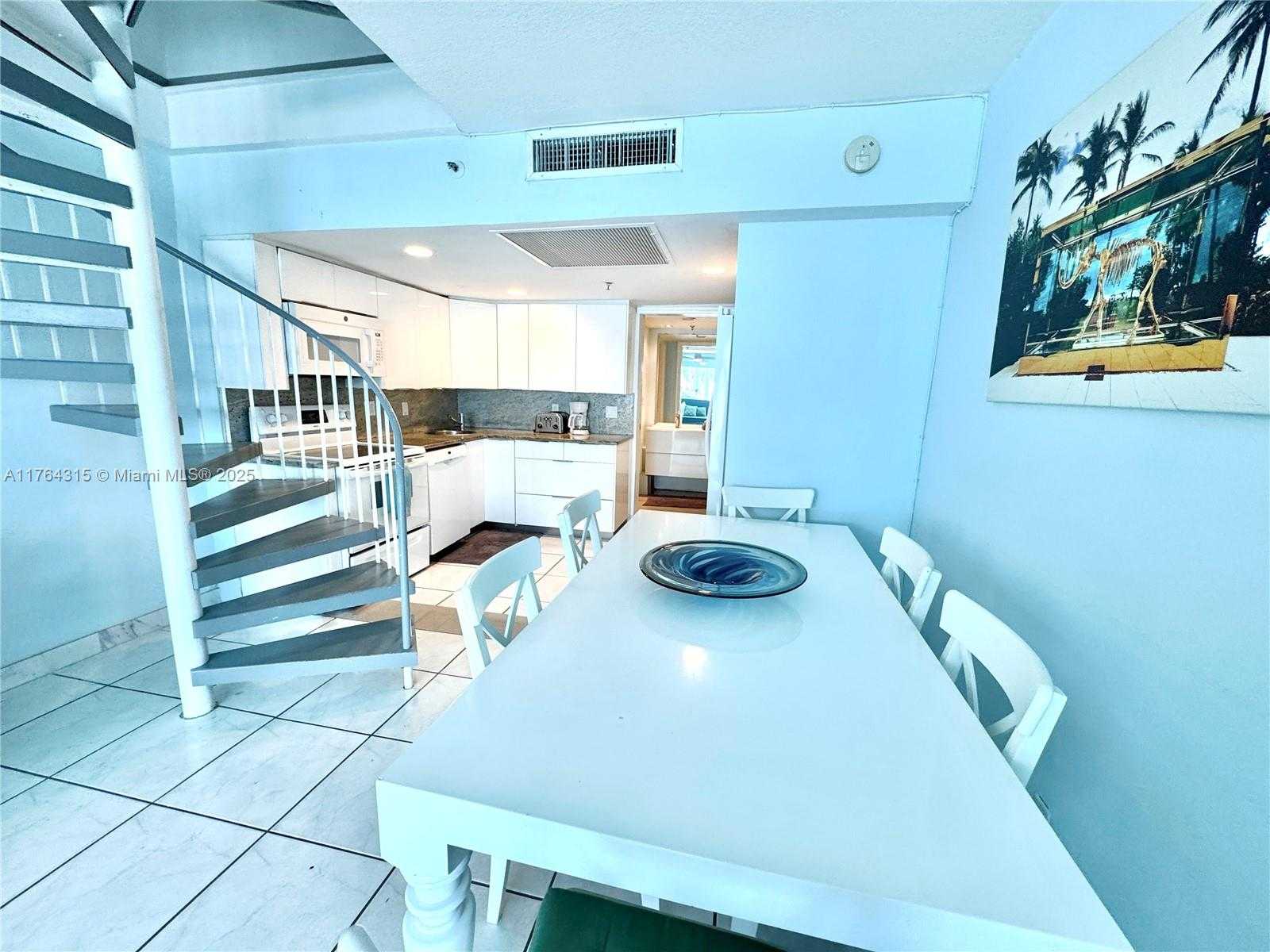 Small Image of 5445 COLLINS AVE #TH-11, Miami Beach Number 18