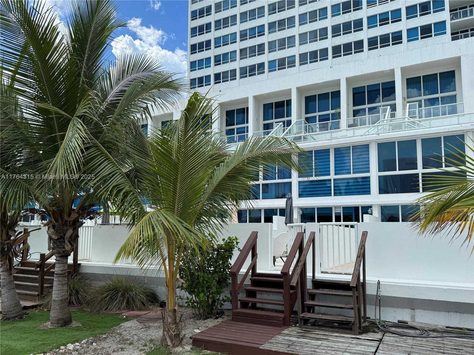 Small Image of 5445 COLLINS AVE #TH-11, Miami Beach Number 5