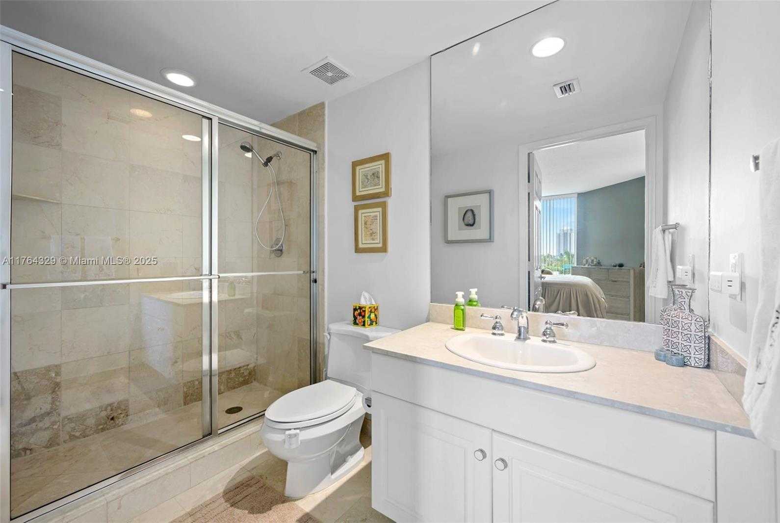 Small Image of 3370 HIDDEN BAY DR #507, Aventura Number 13