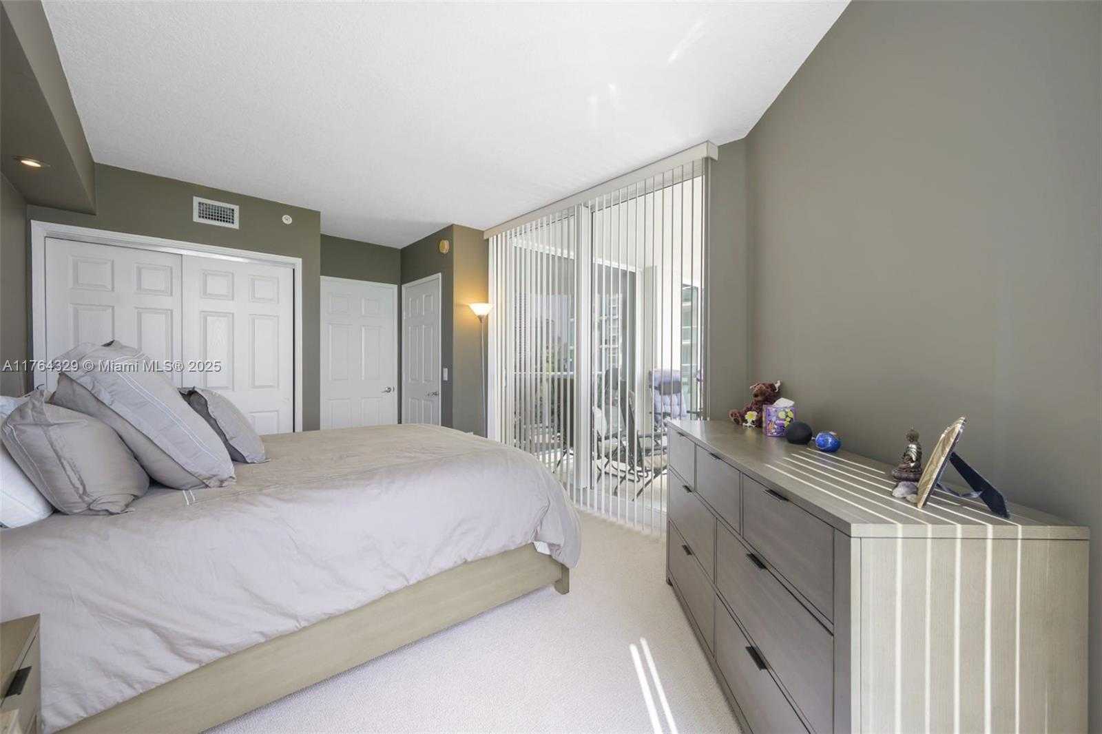 Small Image of 3370 HIDDEN BAY DR #507, Aventura Number 21