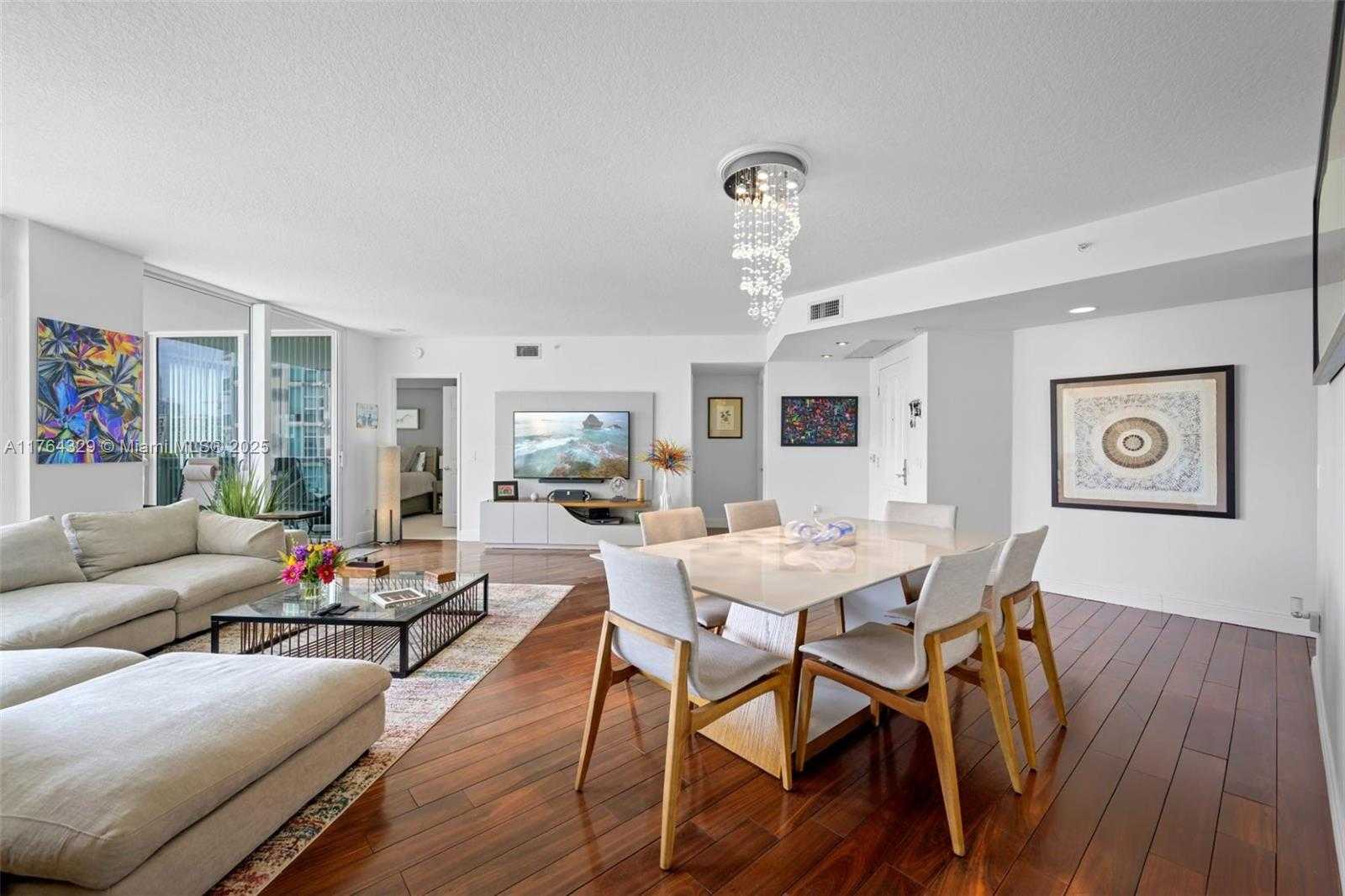 Small Image of 3370 HIDDEN BAY DR #507, Aventura Number 7