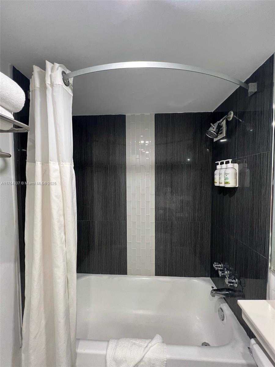 Small Image of 19201 COLLINS AVE #732, Sunny Isles Beach Number 17