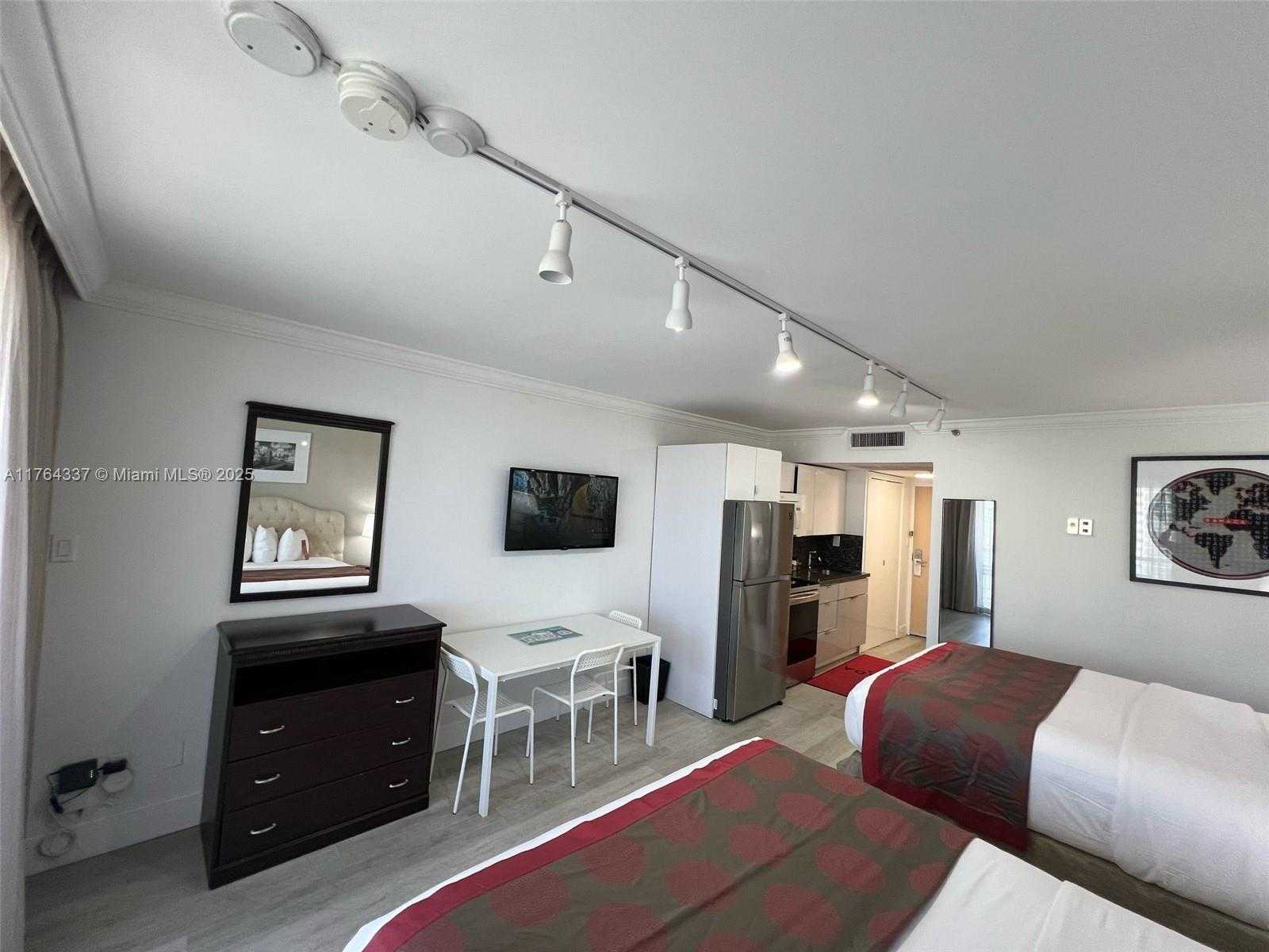 Small Image of 19201 COLLINS AVE #732, Sunny Isles Beach Number 6