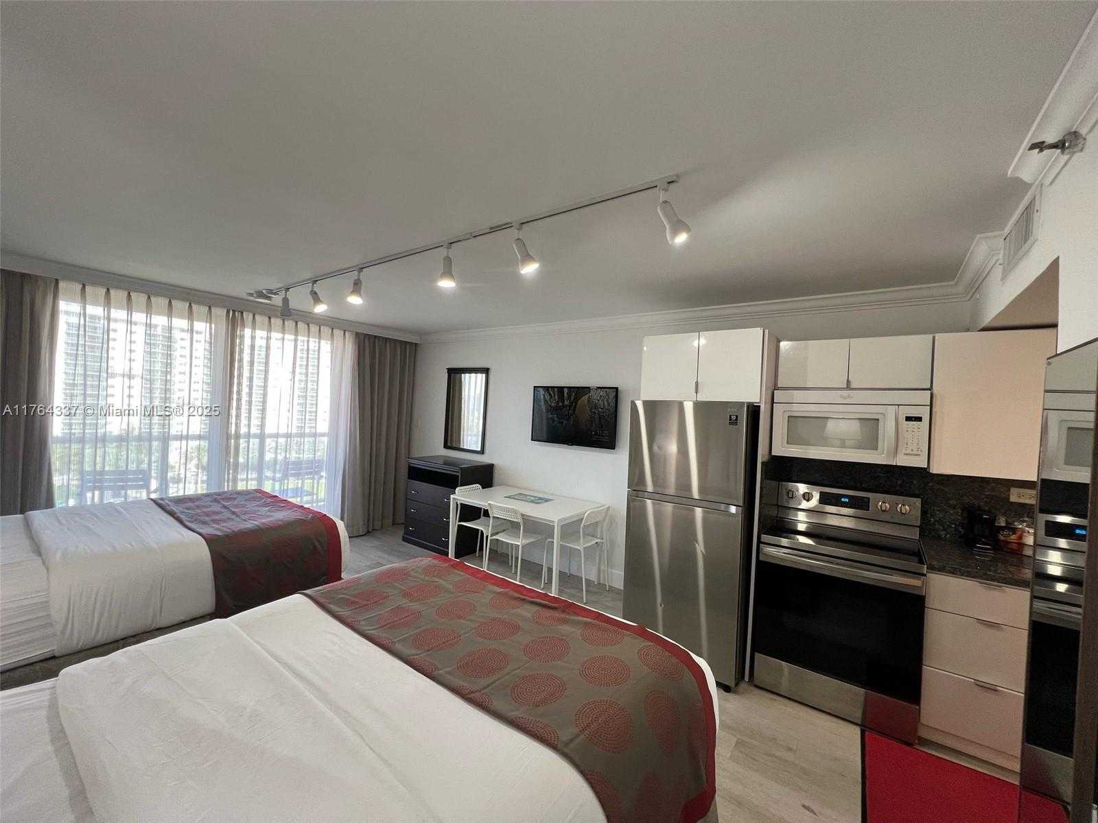Small Image of 19201 COLLINS AVE #732, Sunny Isles Beach Number 9