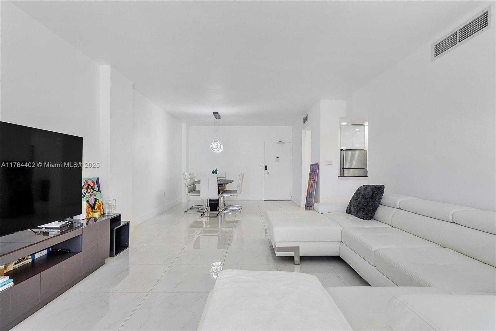 Small Image of 1980 SOUTH OCEAN DR #19G, Hallandale Beach Number 32