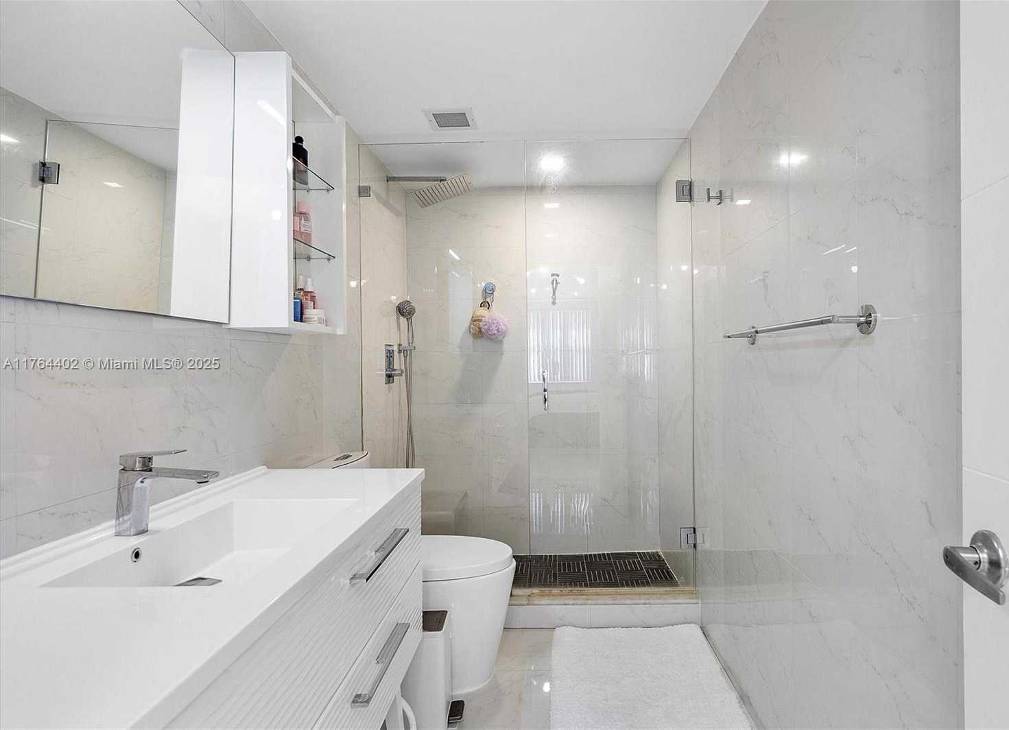 Small Image of 1980 SOUTH OCEAN DR #19G, Hallandale Beach Number 4