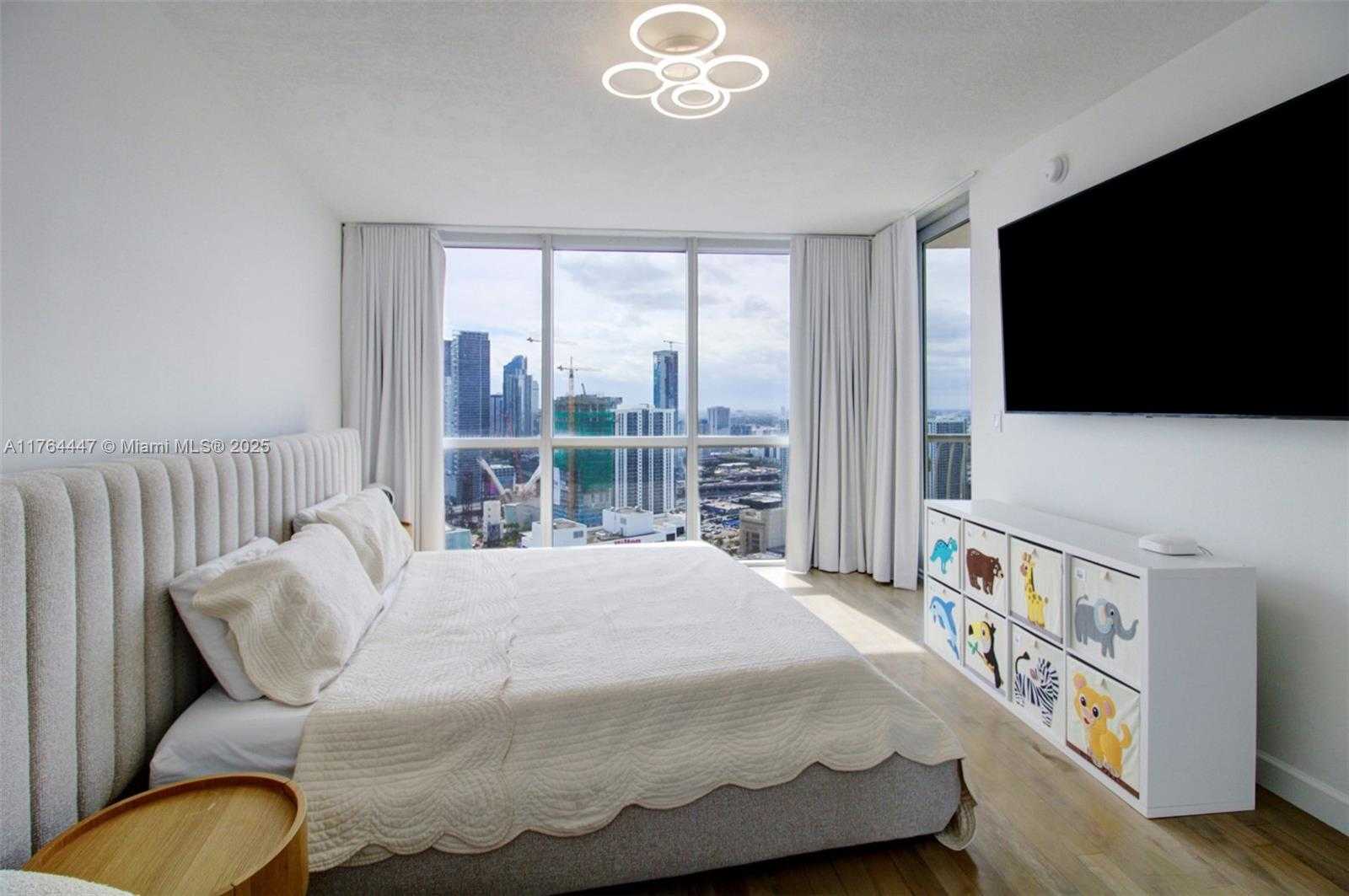 Small Image of 1750 NORTH BAYSHORE DR #4414, Miami Number 11