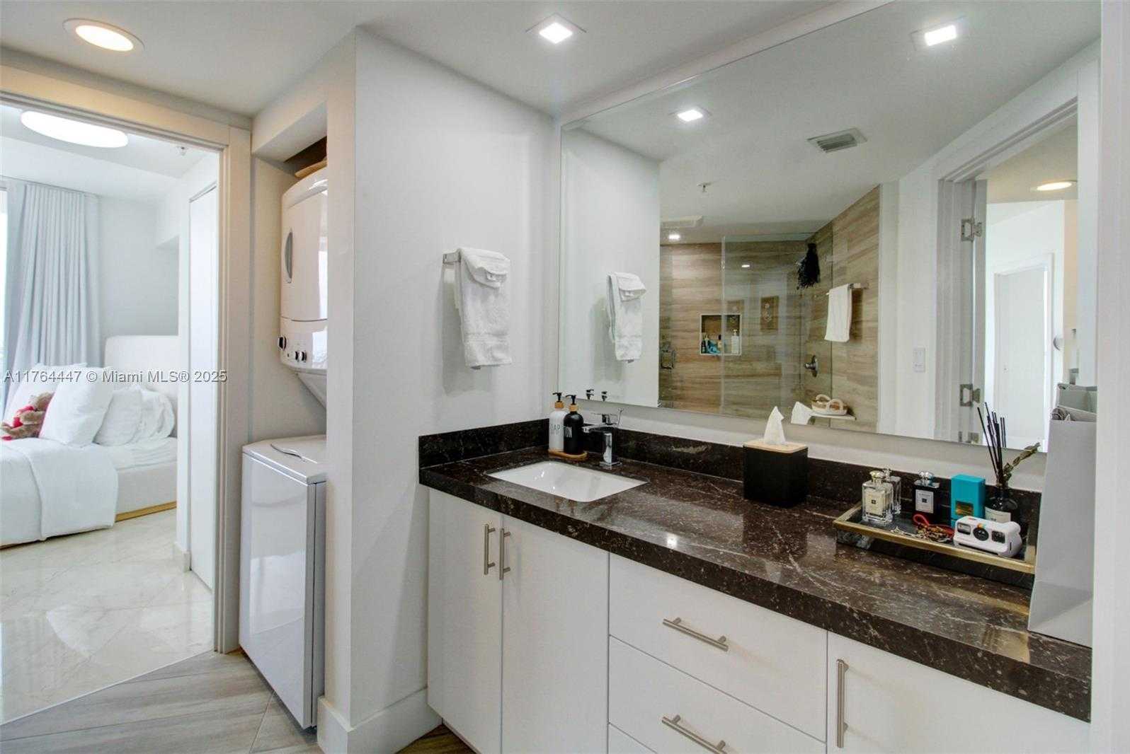 Small Image of 1750 NORTH BAYSHORE DR #4414, Miami Number 12