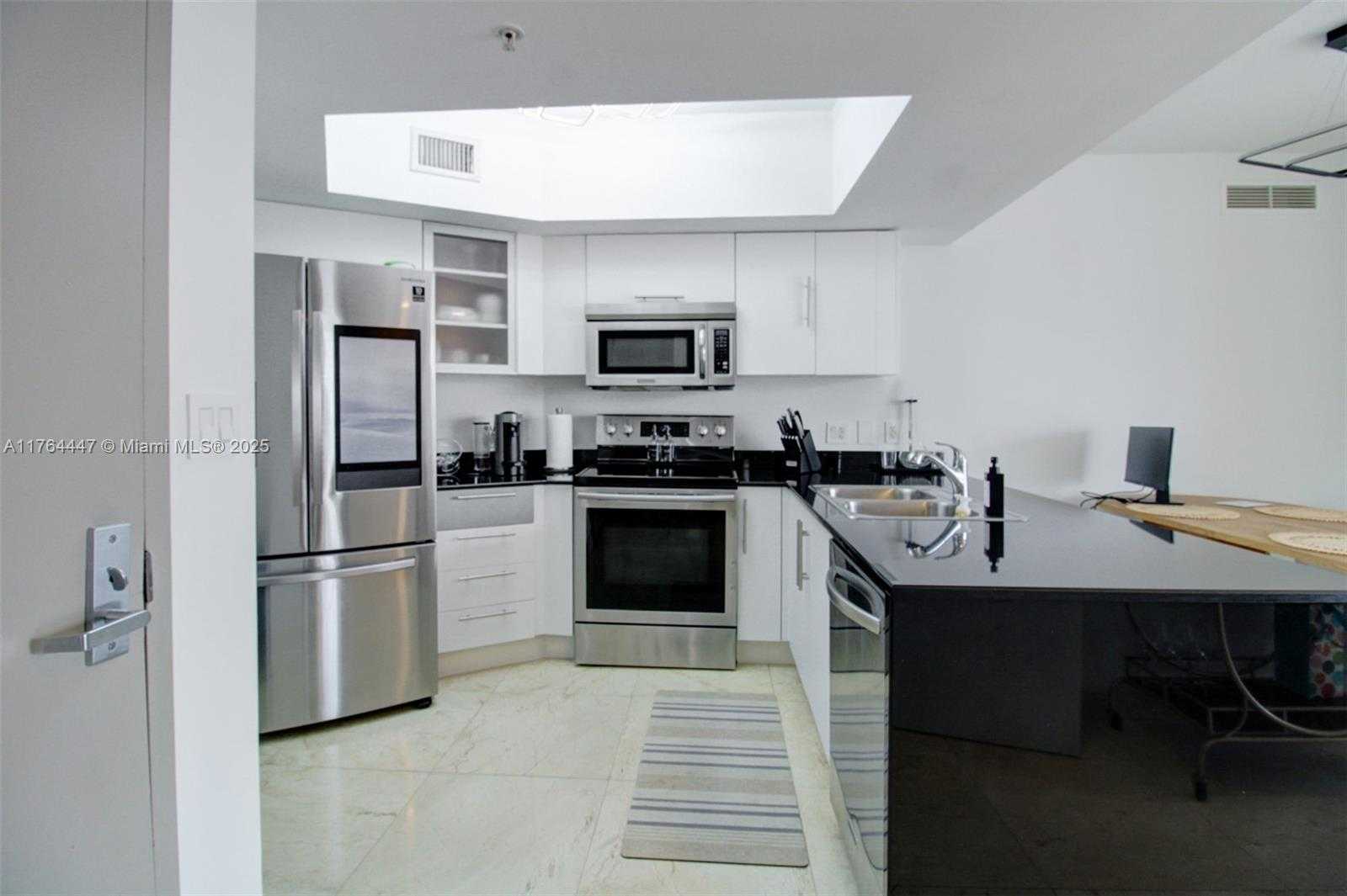 Small Image of 1750 NORTH BAYSHORE DR #4414, Miami Number 4