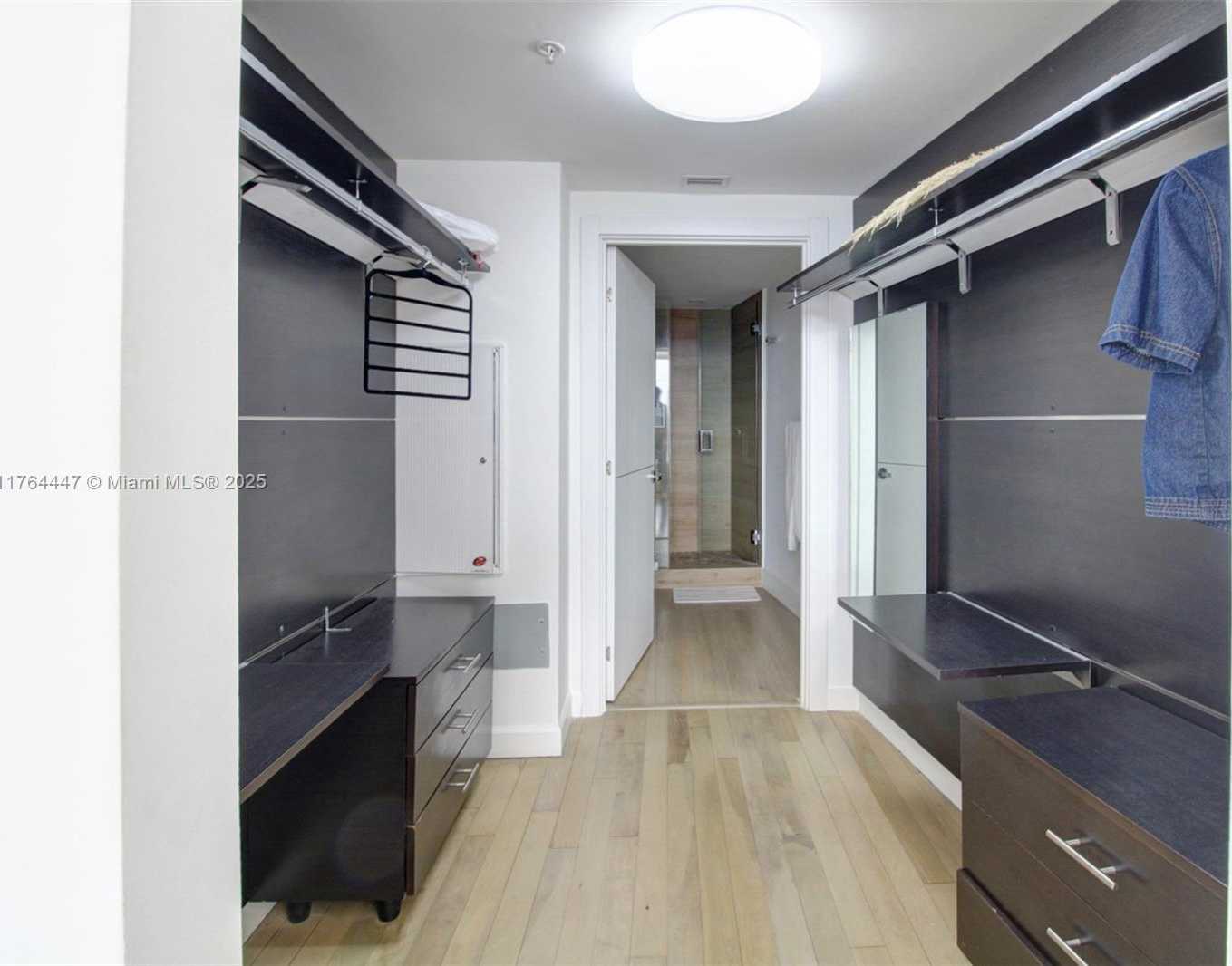Small Image of 1750 NORTH BAYSHORE DR #4414, Miami Number 8