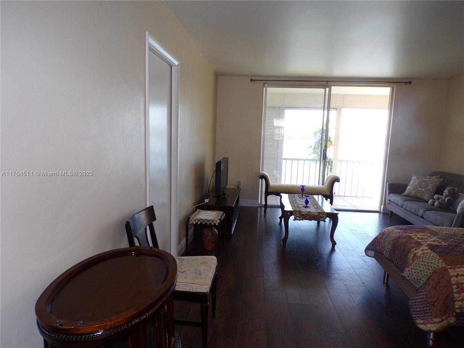 Small Image of 3020 MARCOS DR #S307, Aventura Number 15