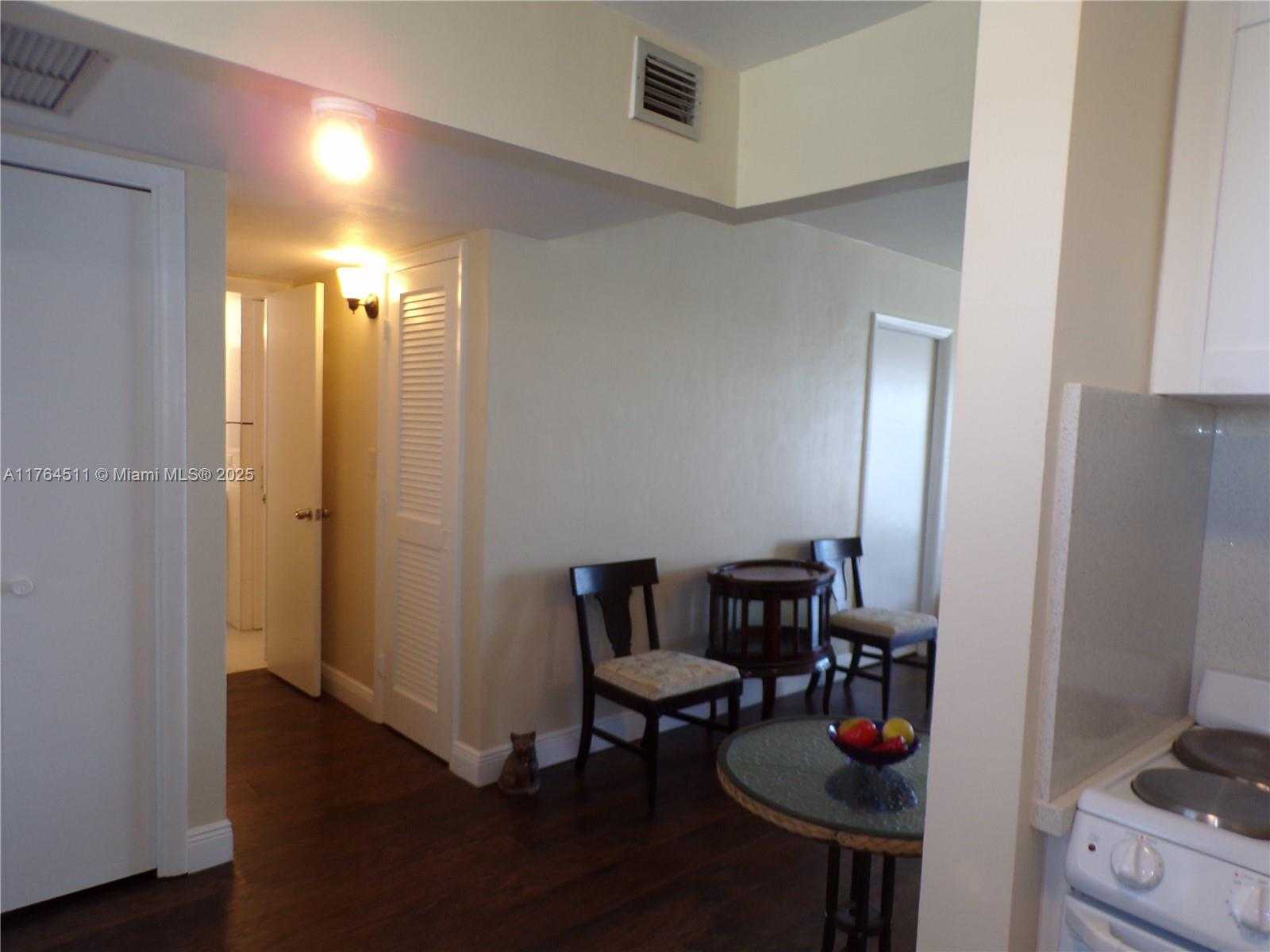 Small Image of 3020 MARCOS DR #S307, Aventura Number 18