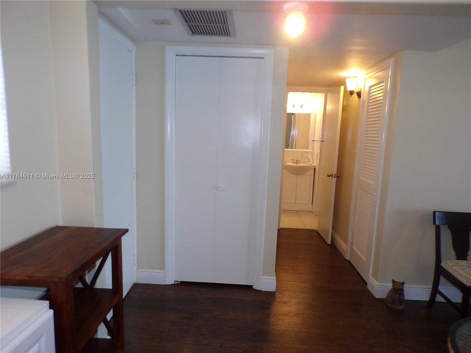 Small Image of 3020 MARCOS DR #S307, Aventura Number 19