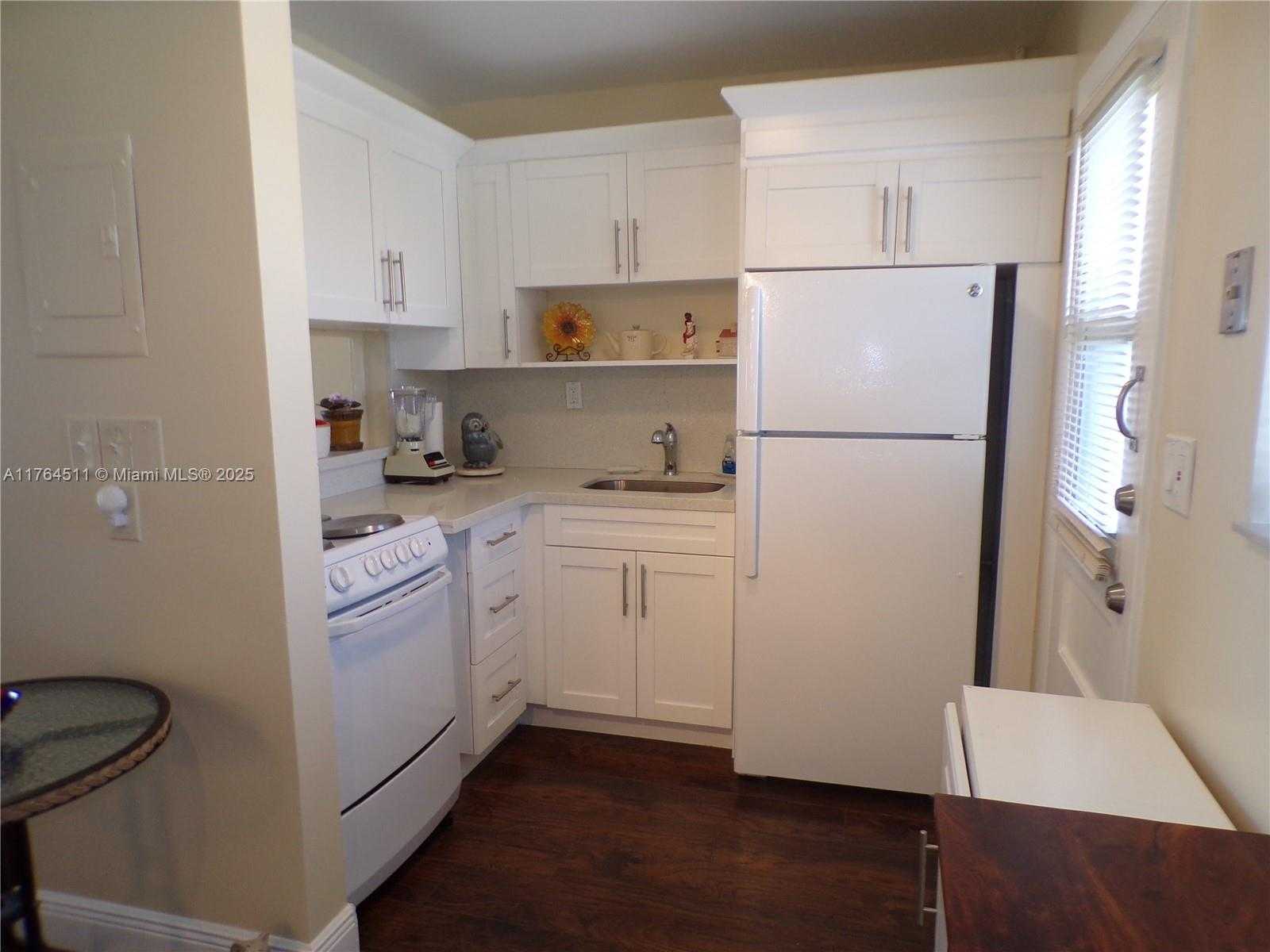 Small Image of 3020 MARCOS DR #S307, Aventura Number 24