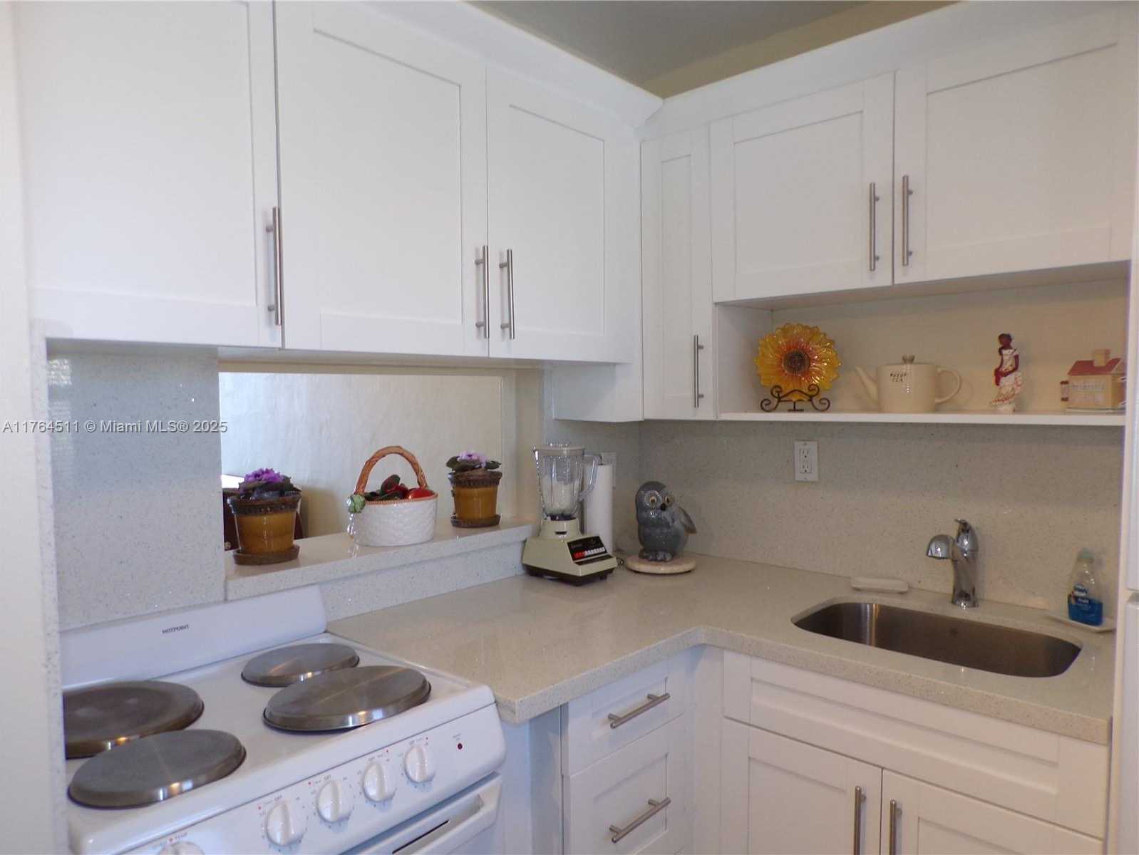 Small Image of 3020 MARCOS DR #S307, Aventura Number 28