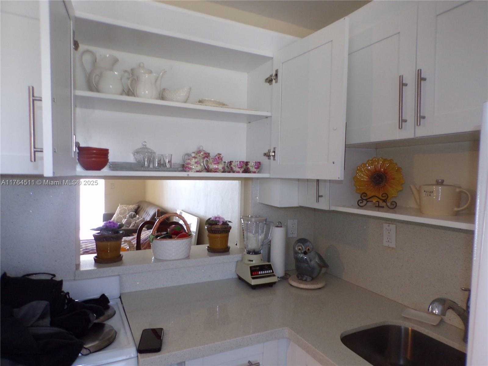 Small Image of 3020 MARCOS DR #S307, Aventura Number 29