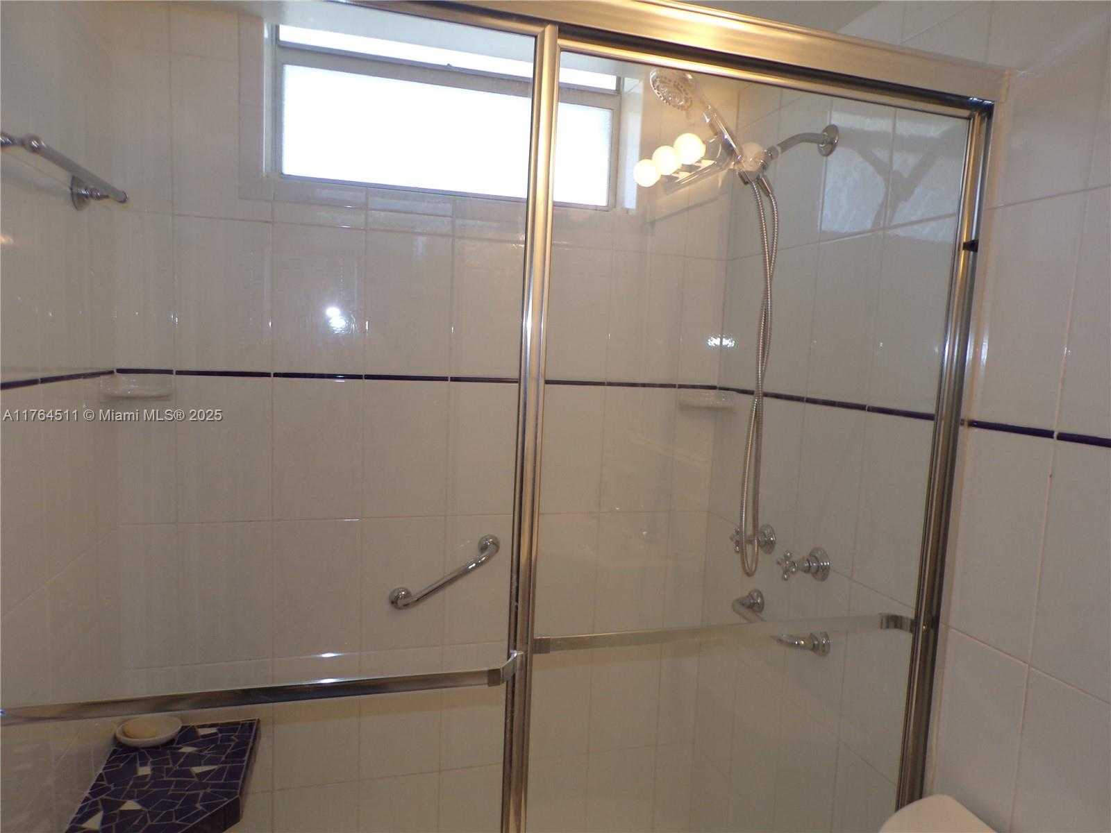 Small Image of 3020 MARCOS DR #S307, Aventura Number 32