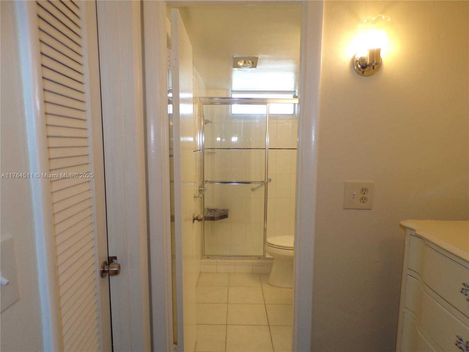 Small Image of 3020 MARCOS DR #S307, Aventura Number 36