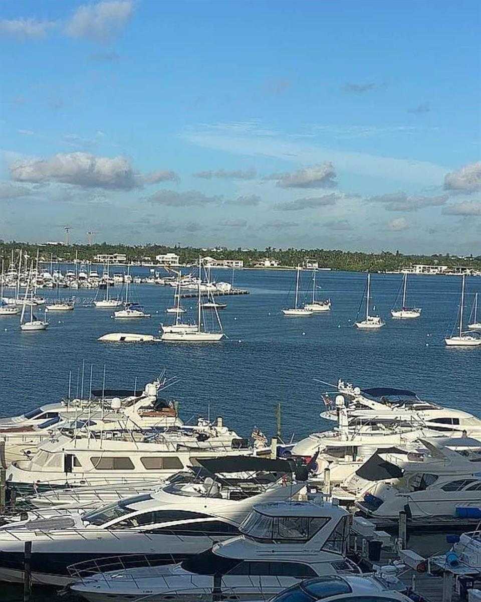 Small Image of 7904 WEST DR #512, North Bay Village Number 13