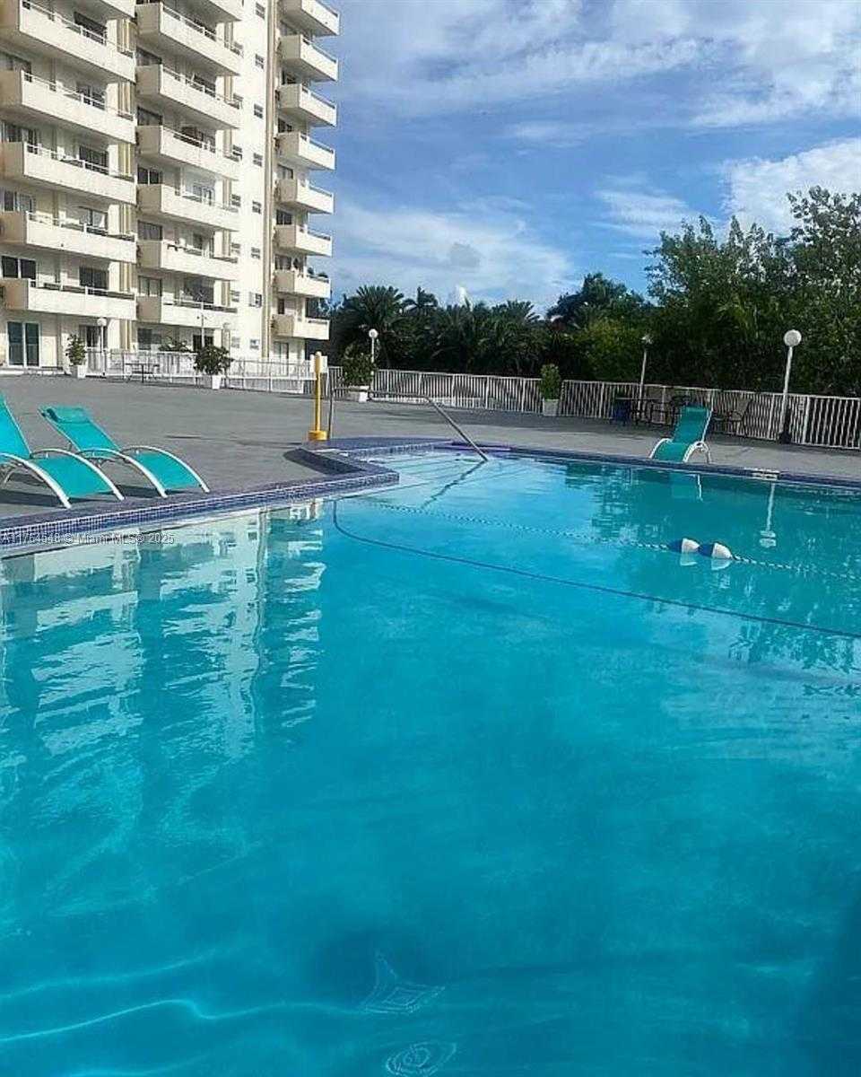Small Image of 7904 WEST DR #512, North Bay Village Number 2