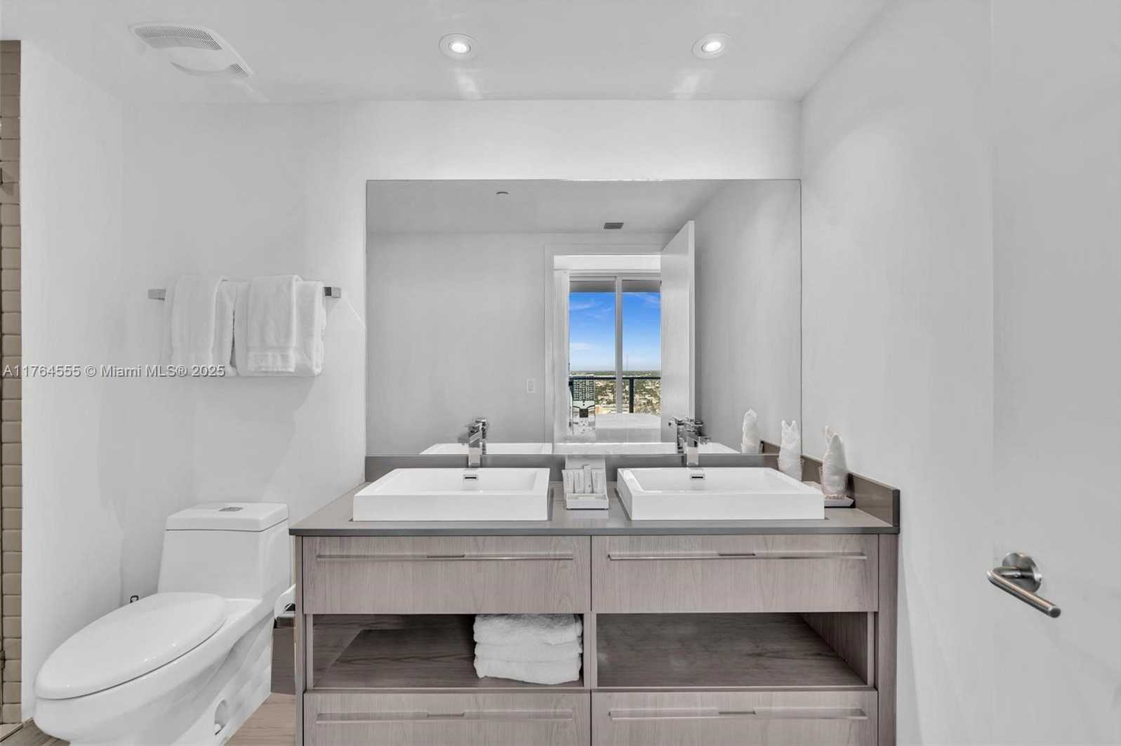 Small Image of 4010 SOUTH OCEAN DR #R3106, Hollywood Number 21