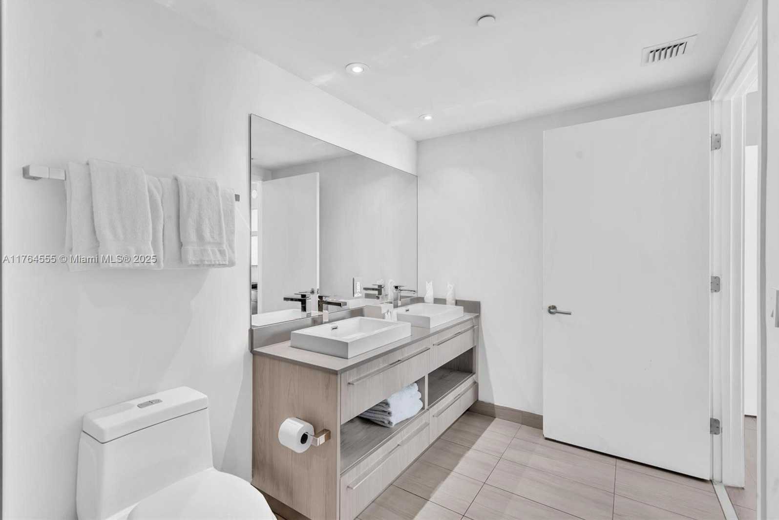 Small Image of 4010 SOUTH OCEAN DR #R3106, Hollywood Number 23