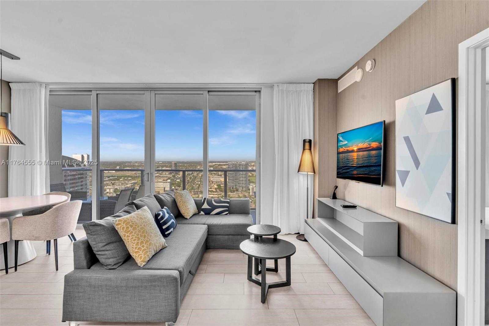 Small Image of 4010 SOUTH OCEAN DR #R3106, Hollywood Number 3