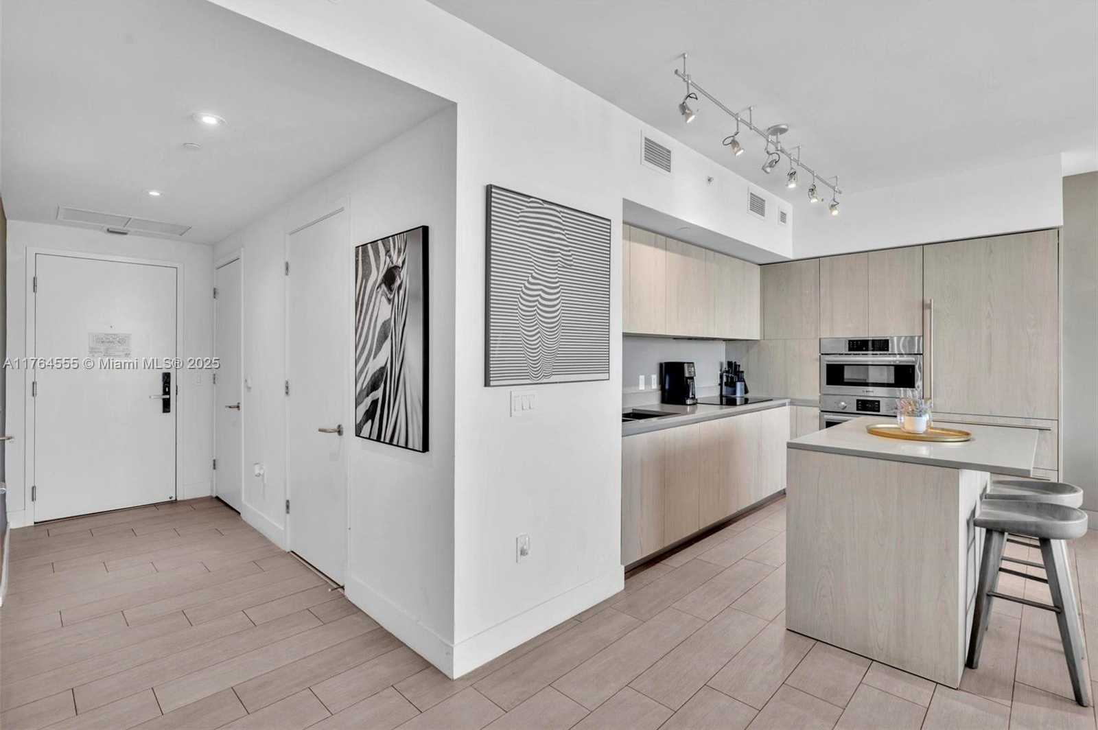 Small Image of 4010 SOUTH OCEAN DR #R3106, Hollywood Number 5