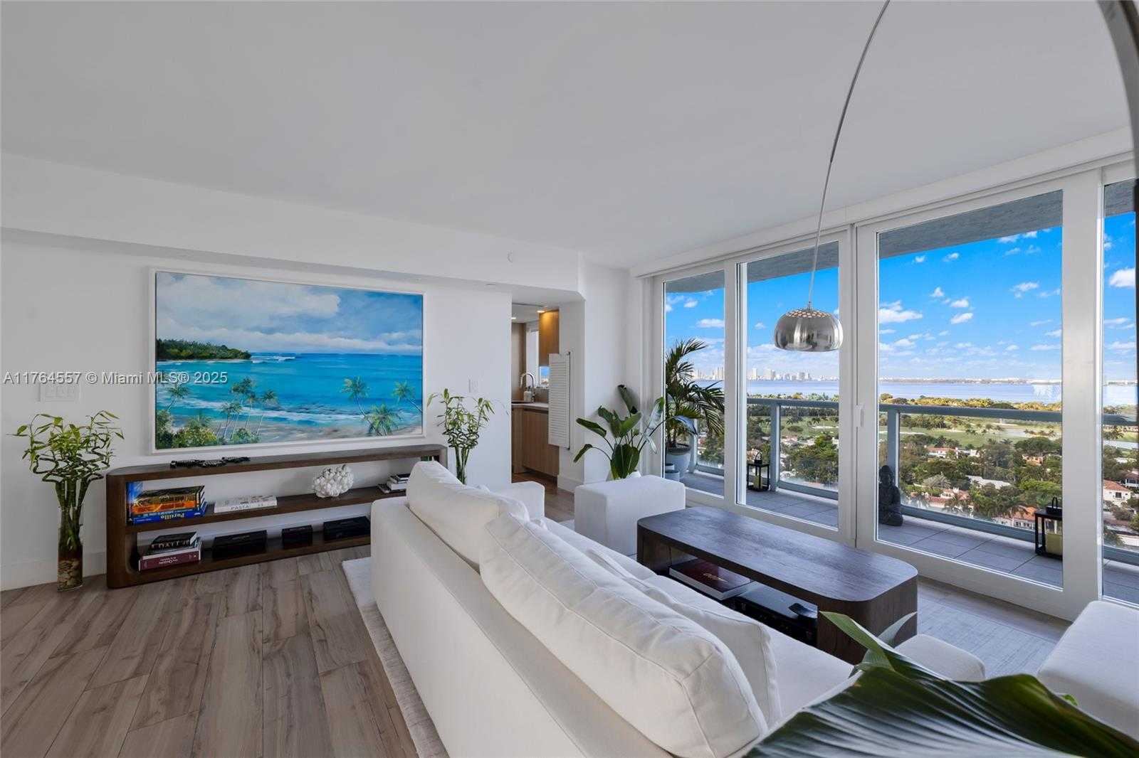 Small Image of 5900 COLLINS AV #2205/06, Miami Beach Number 10