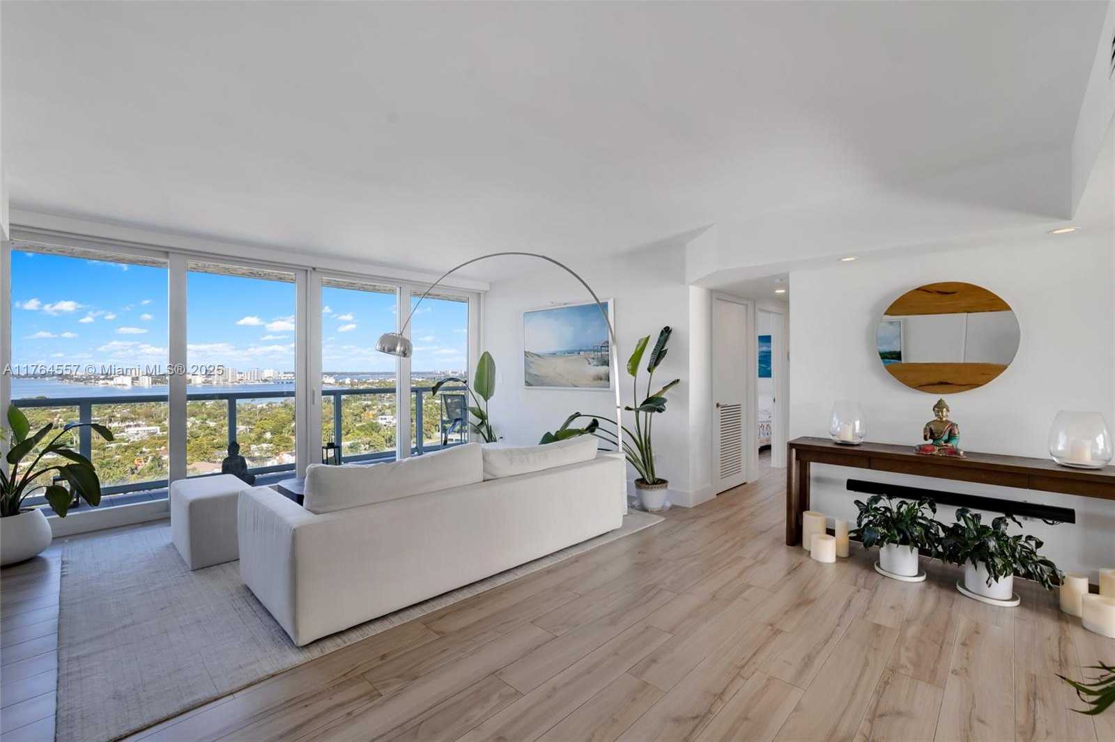 Small Image of 5900 COLLINS AV #2205/06, Miami Beach Number 2