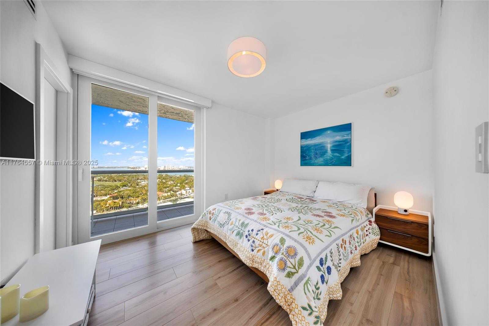 Small Image of 5900 COLLINS AV #2205/06, Miami Beach Number 29