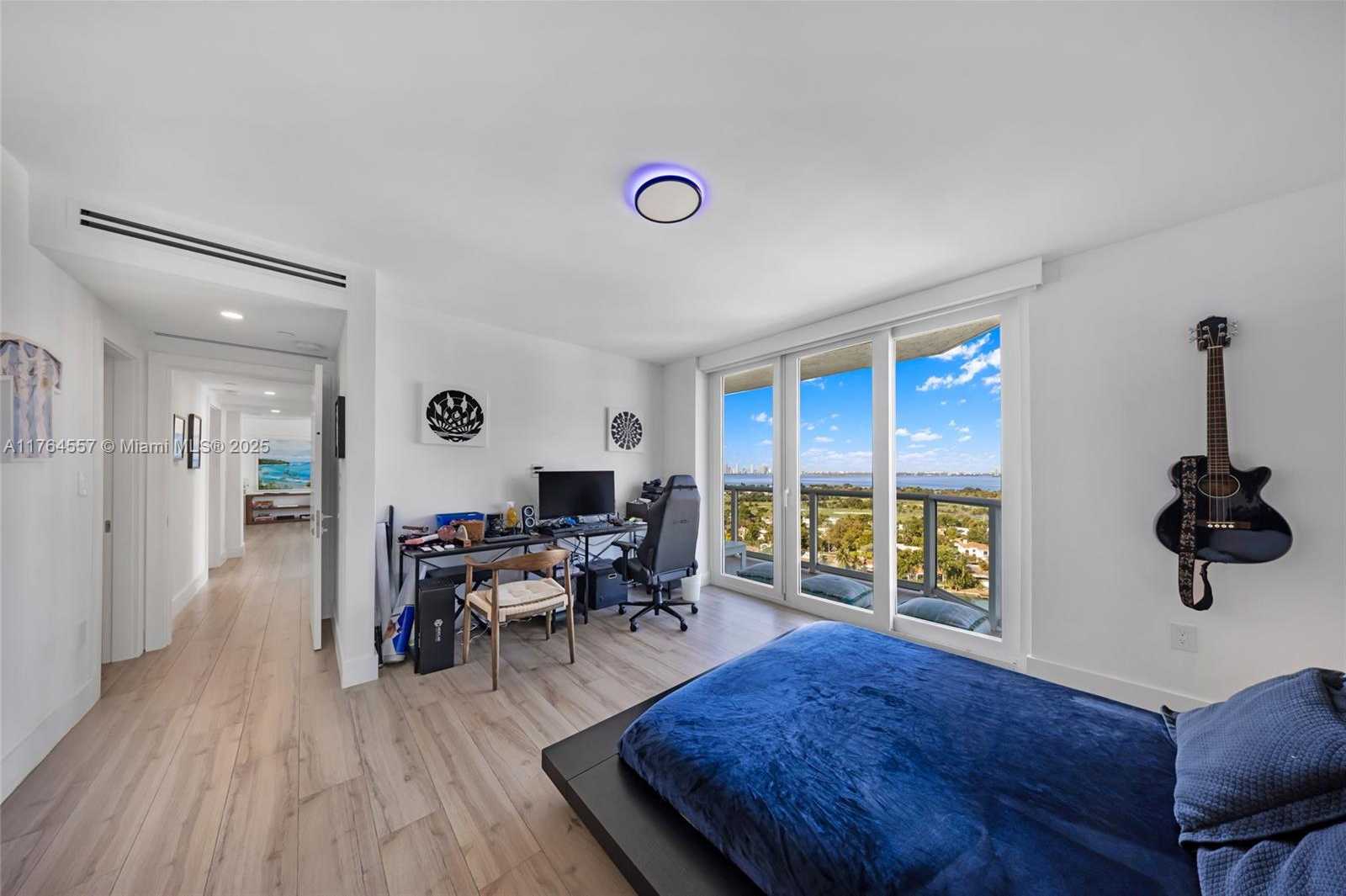 Small Image of 5900 COLLINS AV #2205/06, Miami Beach Number 34