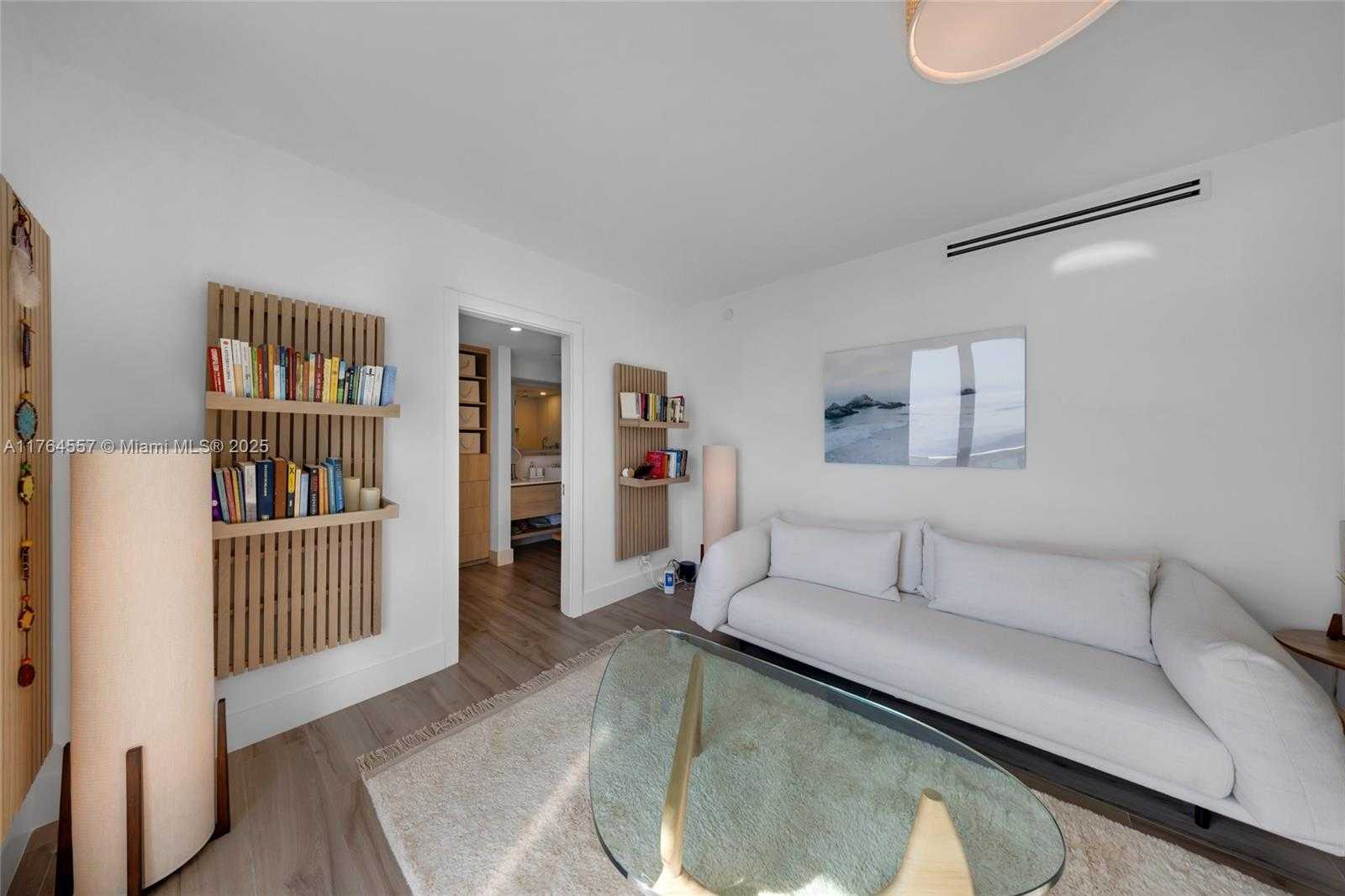Small Image of 5900 COLLINS AV #2205/06, Miami Beach Number 47