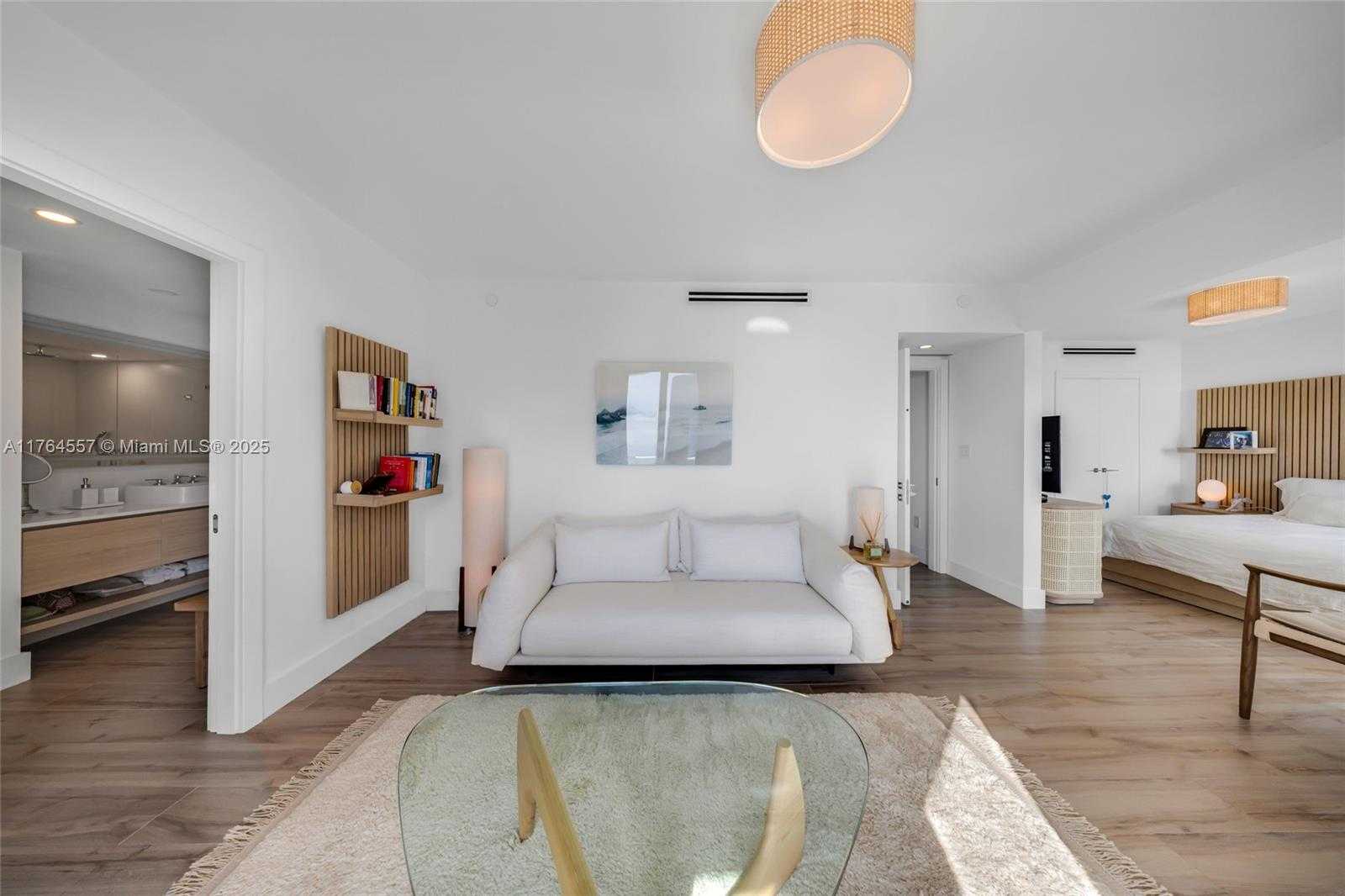 Small Image of 5900 COLLINS AV #2205/06, Miami Beach Number 48