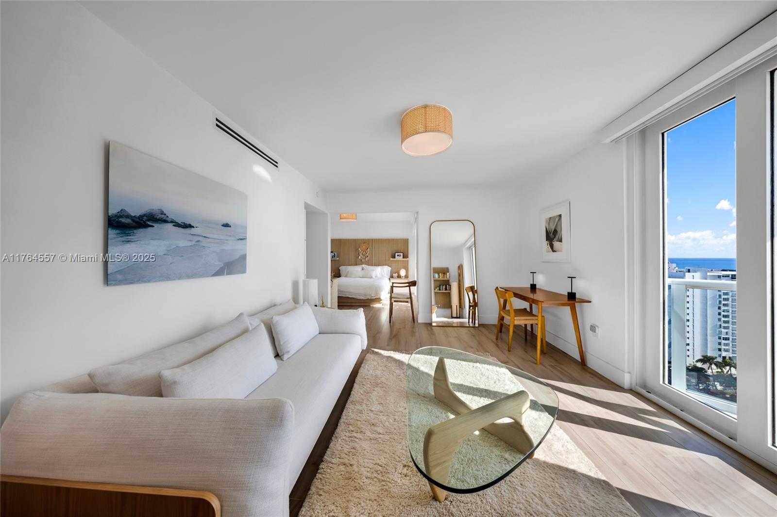 Small Image of 5900 COLLINS AV #2205/06, Miami Beach Number 50