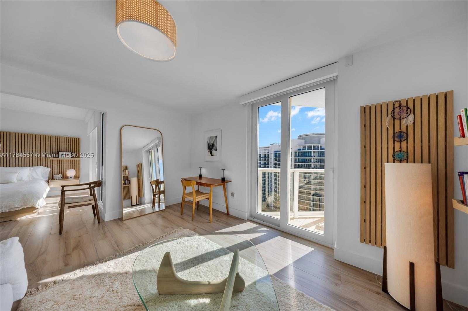 Small Image of 5900 COLLINS AV #2205/06, Miami Beach Number 51