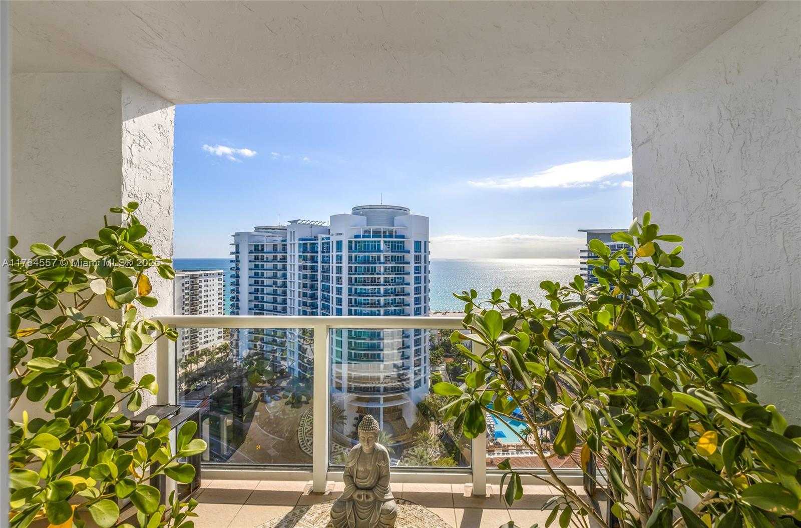 Small Image of 5900 COLLINS AV #2205/06, Miami Beach Number 59