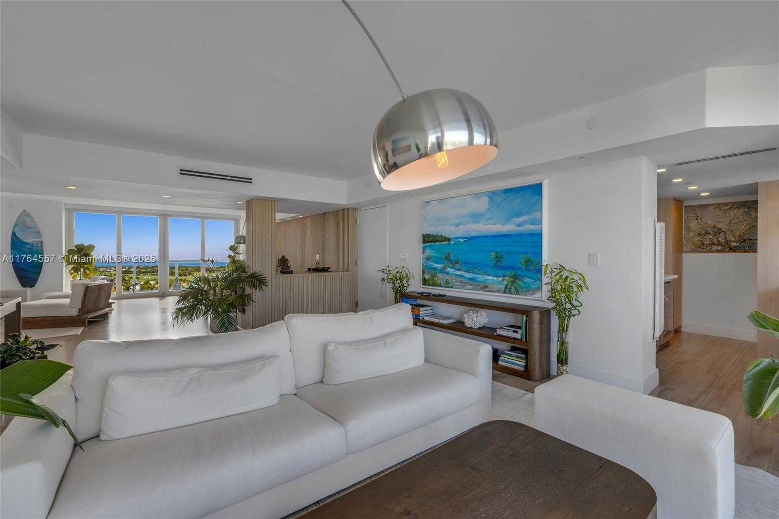 Small Image of 5900 COLLINS AV #2205/06, Miami Beach Number 7