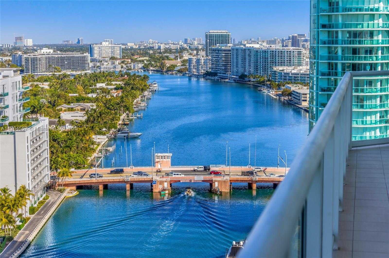 Small Image of 5900 COLLINS AV #2205/06, Miami Beach Number 75