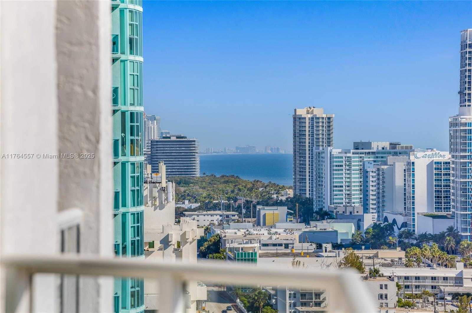 Small Image of 5900 COLLINS AV #2205/06, Miami Beach Number 77