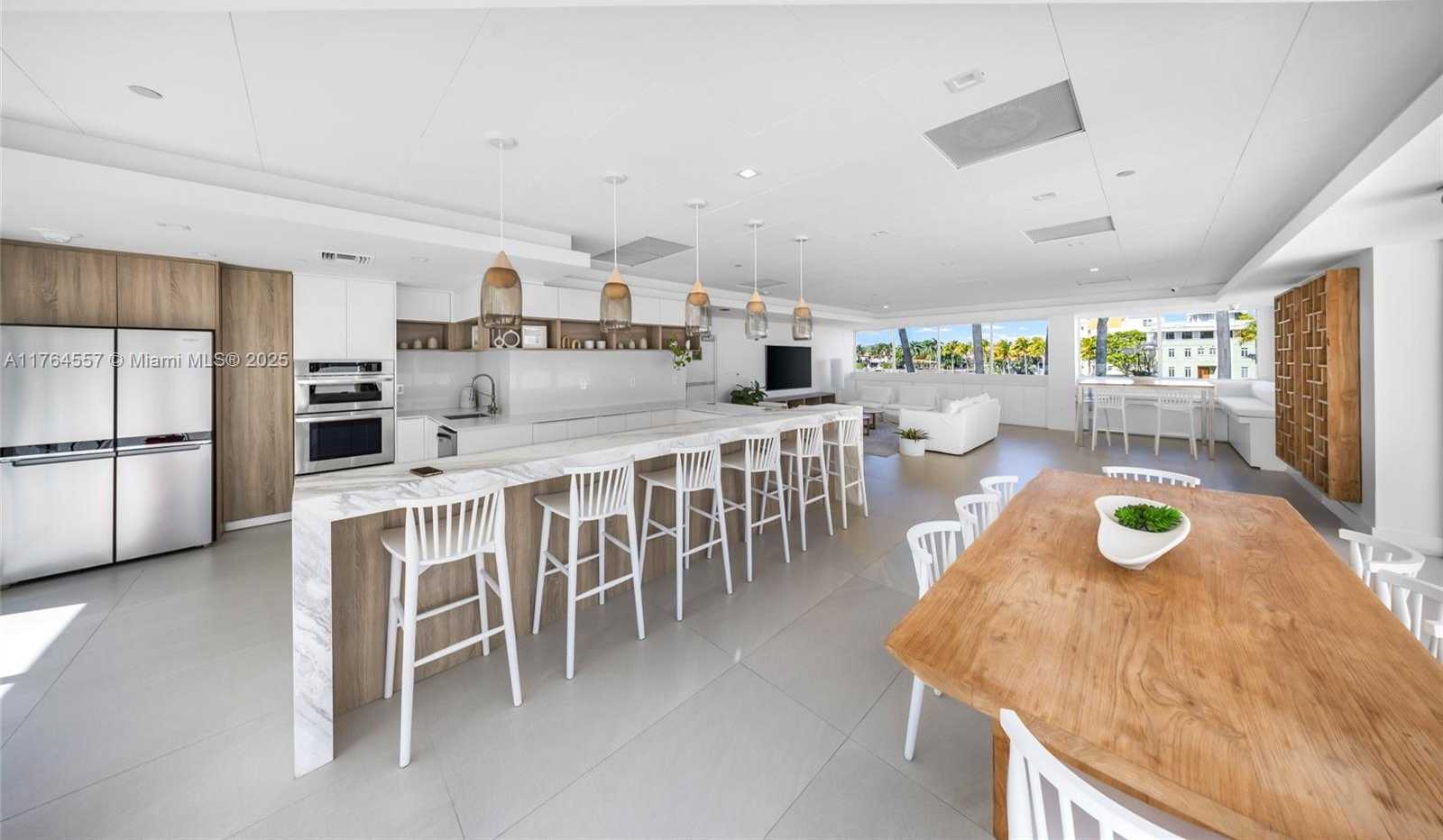 Small Image of 5900 COLLINS AV #2205/06, Miami Beach Number 83