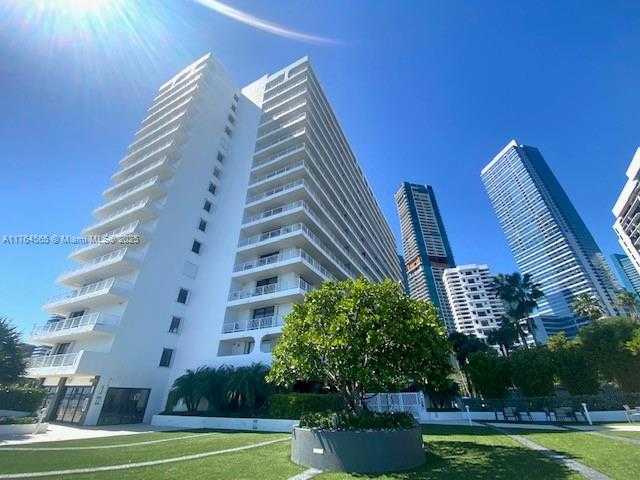Small Image of 200 SOUTH EAST 15TH RD #3K, Miami Number 28