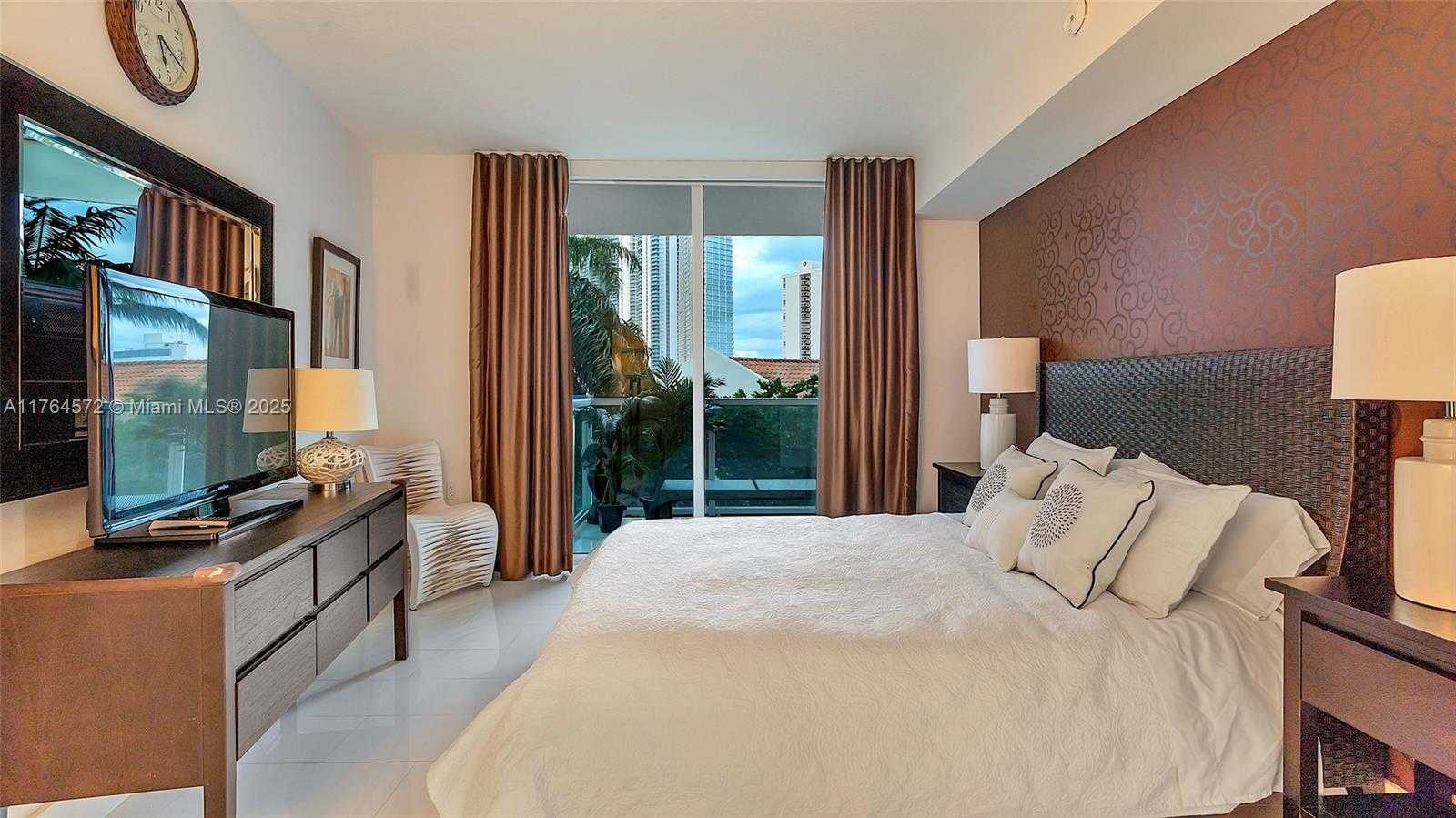 Small Image of 200 SUNNY ISLES BLVD #2-701, Sunny Isles Beach Number 37