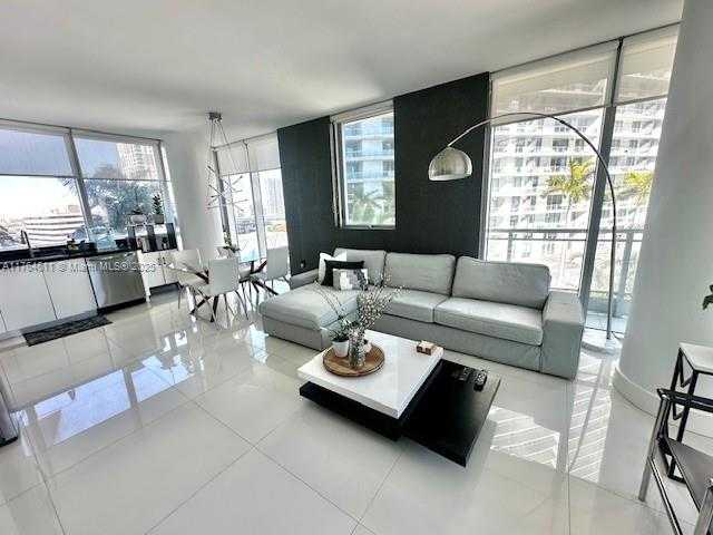 Small Image of 92 SOUTH WEST 3RD ST #1410, Miami Number 5