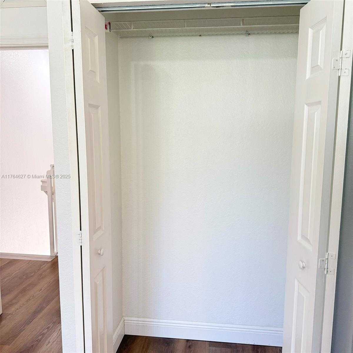 Small Image of 6482 CATALINA LN #6482, Tamarac Number 14