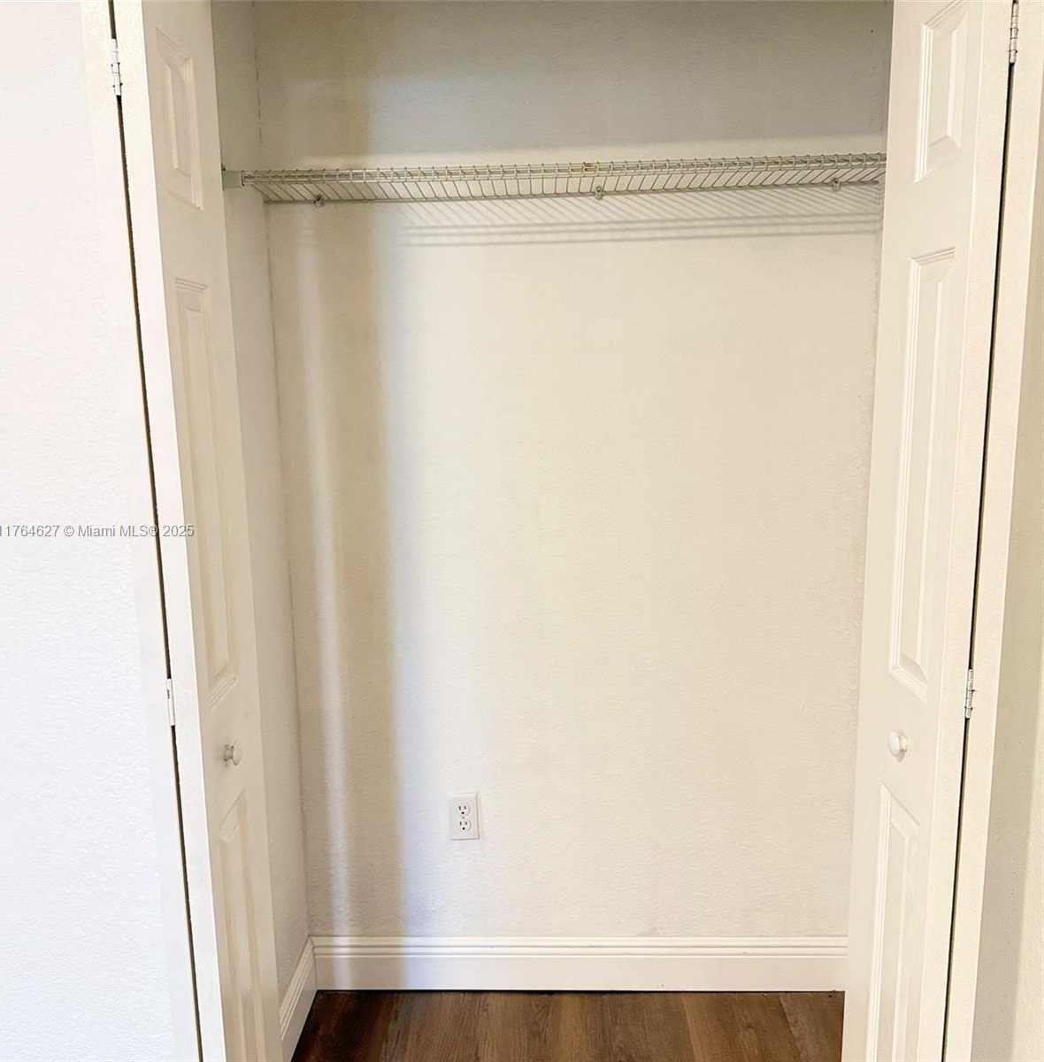 Small Image of 6482 CATALINA LN #6482, Tamarac Number 17