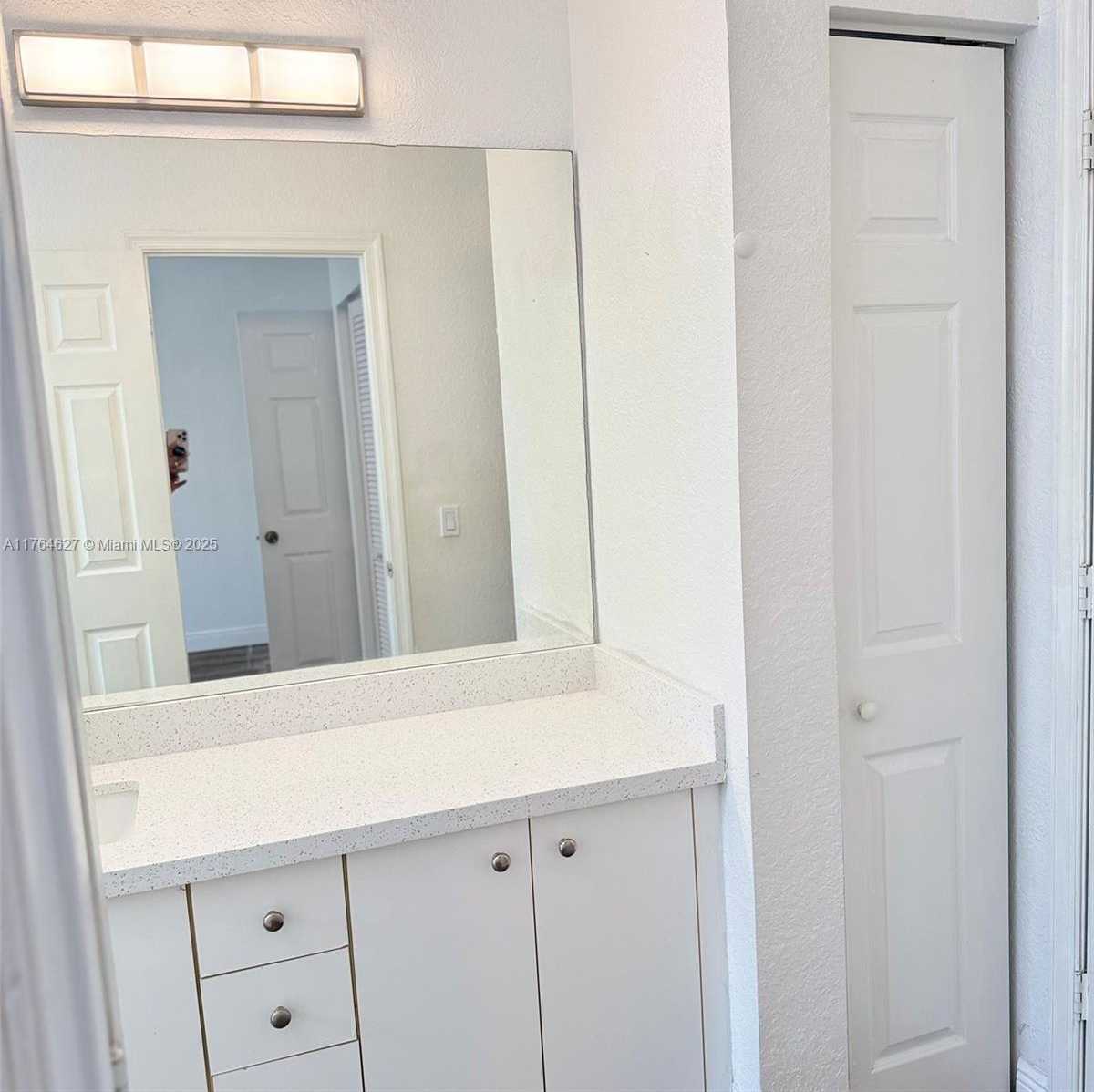 Small Image of 6482 CATALINA LN #6482, Tamarac Number 21