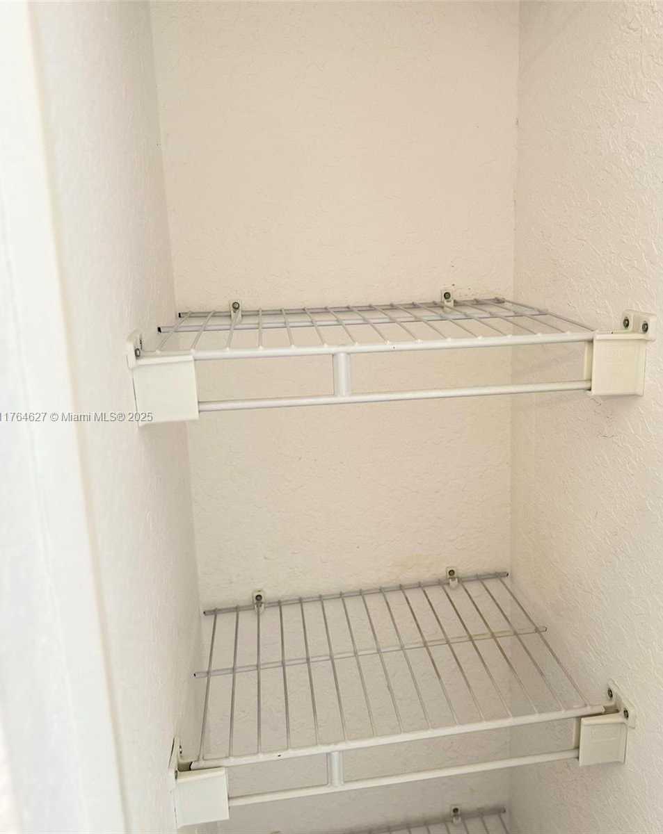 Small Image of 6482 CATALINA LN #6482, Tamarac Number 22