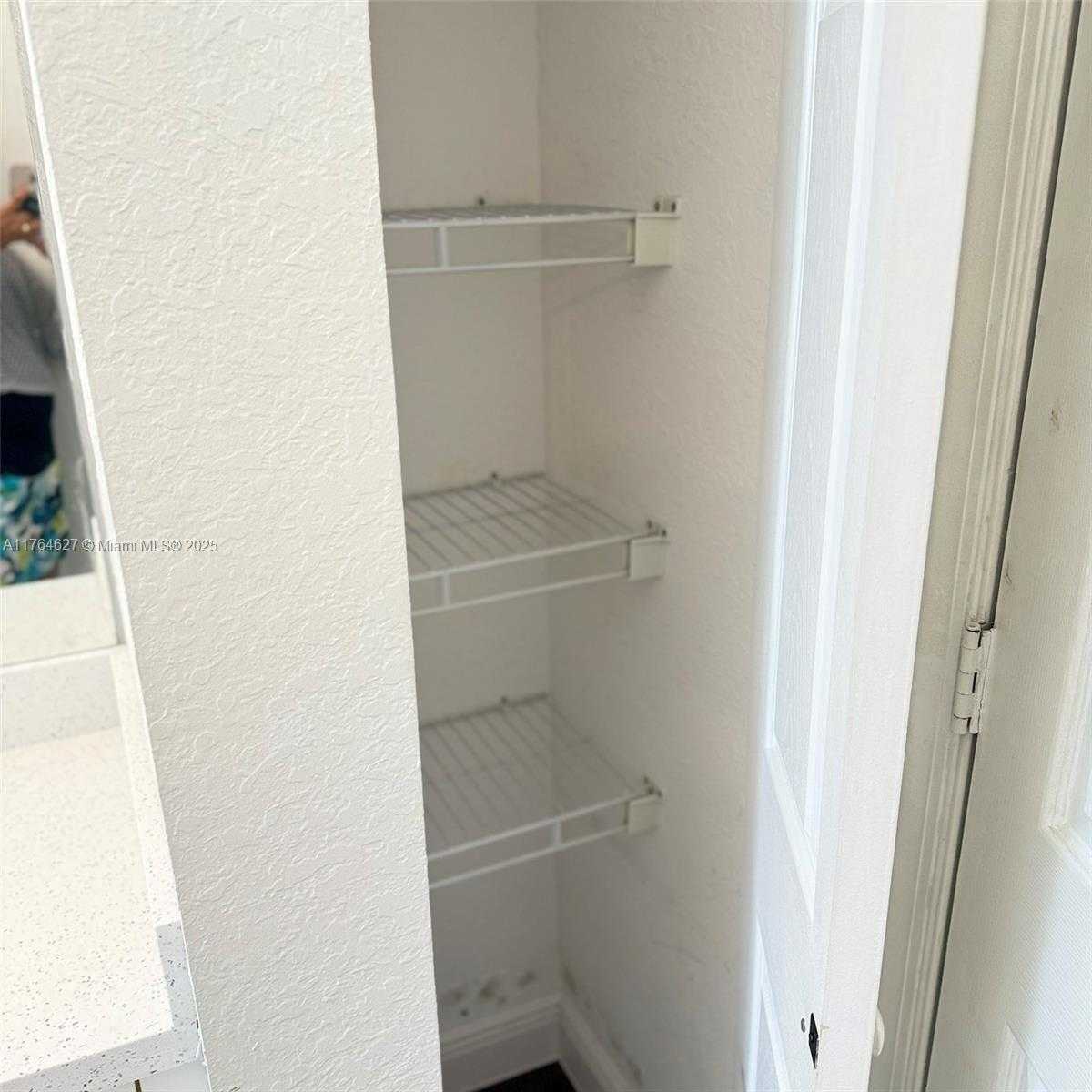Small Image of 6482 CATALINA LN #6482, Tamarac Number 23